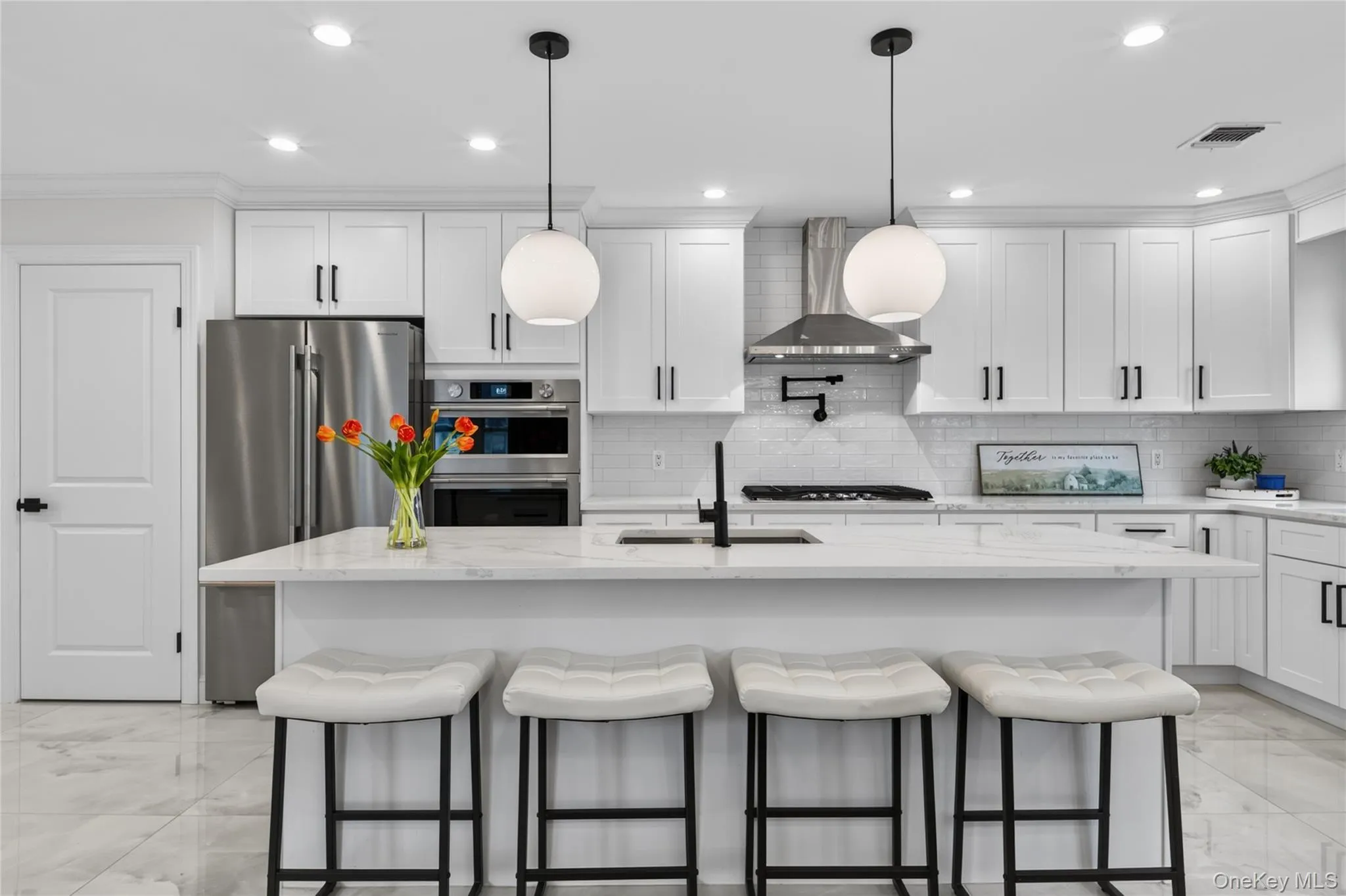 2 CIRCLE Drive, Oyster Bay, NY, 4 Bedrooms Bedrooms, 14 Rooms Rooms,5 BathroomsBathrooms,Residential,For Rent,CIRCLE,0,1053329 2 CIRCLE Drive, Oyster Bay, NY, 4 Bedrooms Bedrooms, 14 Rooms Rooms,5 BathroomsBathrooms,Residential,For Rent,CIRCLE,0,1053329