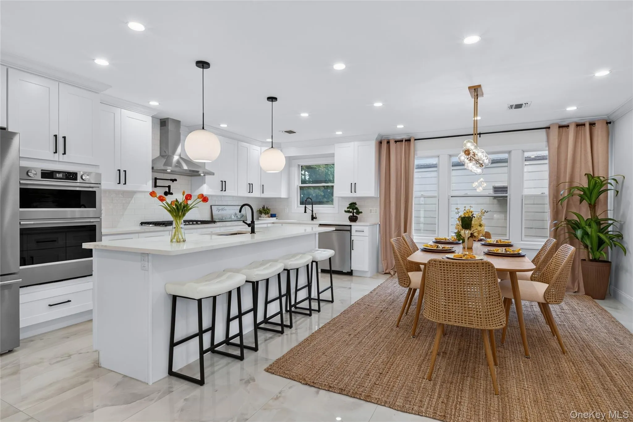2 CIRCLE Drive, Oyster Bay, NY, 4 Bedrooms Bedrooms, 14 Rooms Rooms,5 BathroomsBathrooms,Residential,For Rent,CIRCLE,0,1053329 2 CIRCLE Drive, Oyster Bay, NY, 4 Bedrooms Bedrooms, 14 Rooms Rooms,5 BathroomsBathrooms,Residential,For Rent,CIRCLE,0,1053329