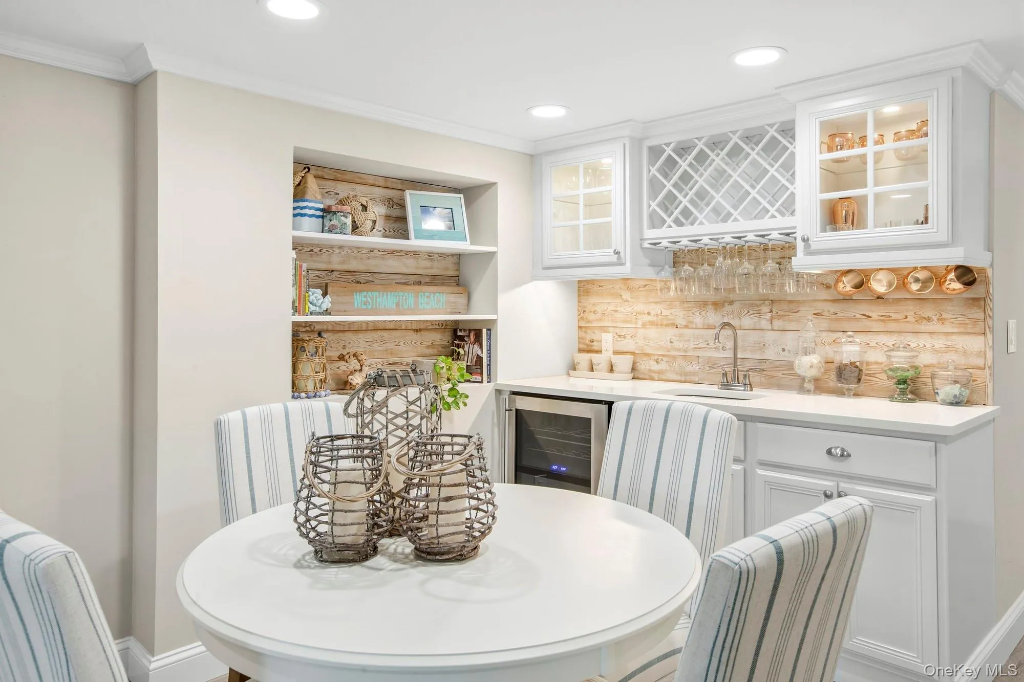 3013 Mitchell Road, Southampton, NY, 2 Bedrooms Bedrooms, 7 Rooms Rooms,3 BathroomsBathrooms,Residential,For Rent,Mitchell,0,1053337 3013 Mitchell Road, Southampton, NY, 2 Bedrooms Bedrooms, 7 Rooms Rooms,3 BathroomsBathrooms,Residential,For Rent,Mitchell,0,1053337