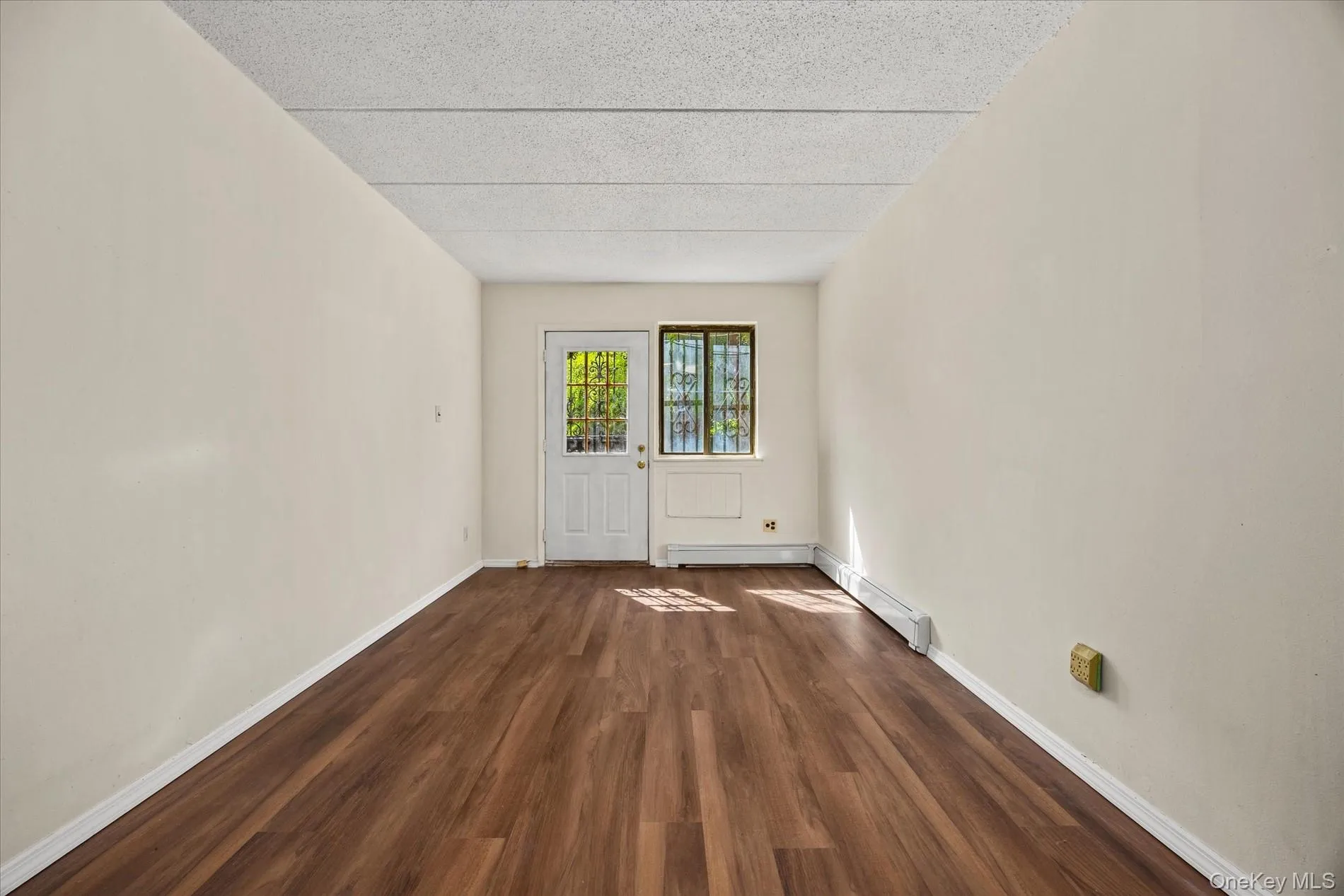 140-14 33rd Avenue, New York, NY, 1 Bedroom Bedrooms, 2 Rooms Rooms,1 BathroomBathrooms,Residential,For Rent,33rd,0,1053345 140-14 33rd Avenue, New York, NY, 1 Bedroom Bedrooms, 2 Rooms Rooms,1 BathroomBathrooms,Residential,For Rent,33rd,0,1053345