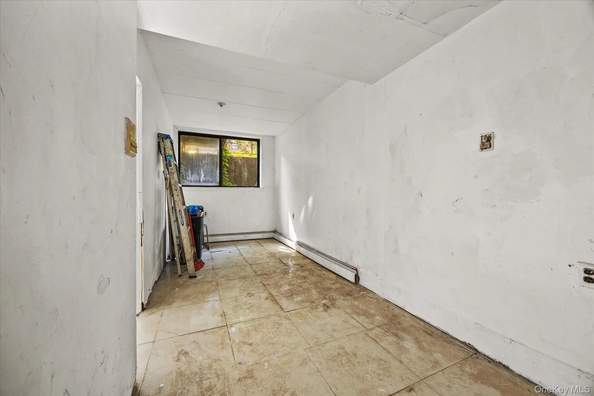 140-14 33rd Avenue, New York, NY, 1 Bedroom Bedrooms, 2 Rooms Rooms,1 BathroomBathrooms,Residential,For Rent,33rd,0,1053345 140-14 33rd Avenue, New York, NY, 1 Bedroom Bedrooms, 2 Rooms Rooms,1 BathroomBathrooms,Residential,For Rent,33rd,0,1053345