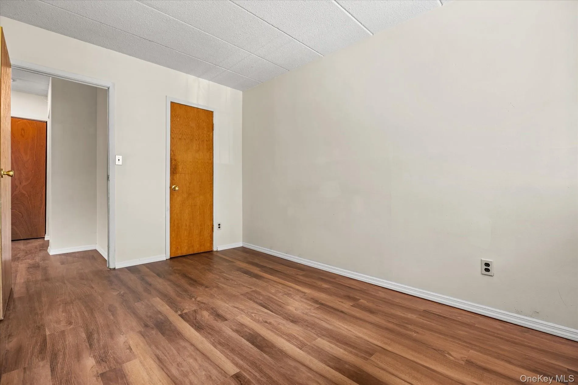 140-14 33rd Avenue, New York, NY, 1 Bedroom Bedrooms, 2 Rooms Rooms,1 BathroomBathrooms,Residential,For Rent,33rd,0,1053345 140-14 33rd Avenue, New York, NY, 1 Bedroom Bedrooms, 2 Rooms Rooms,1 BathroomBathrooms,Residential,For Rent,33rd,0,1053345
