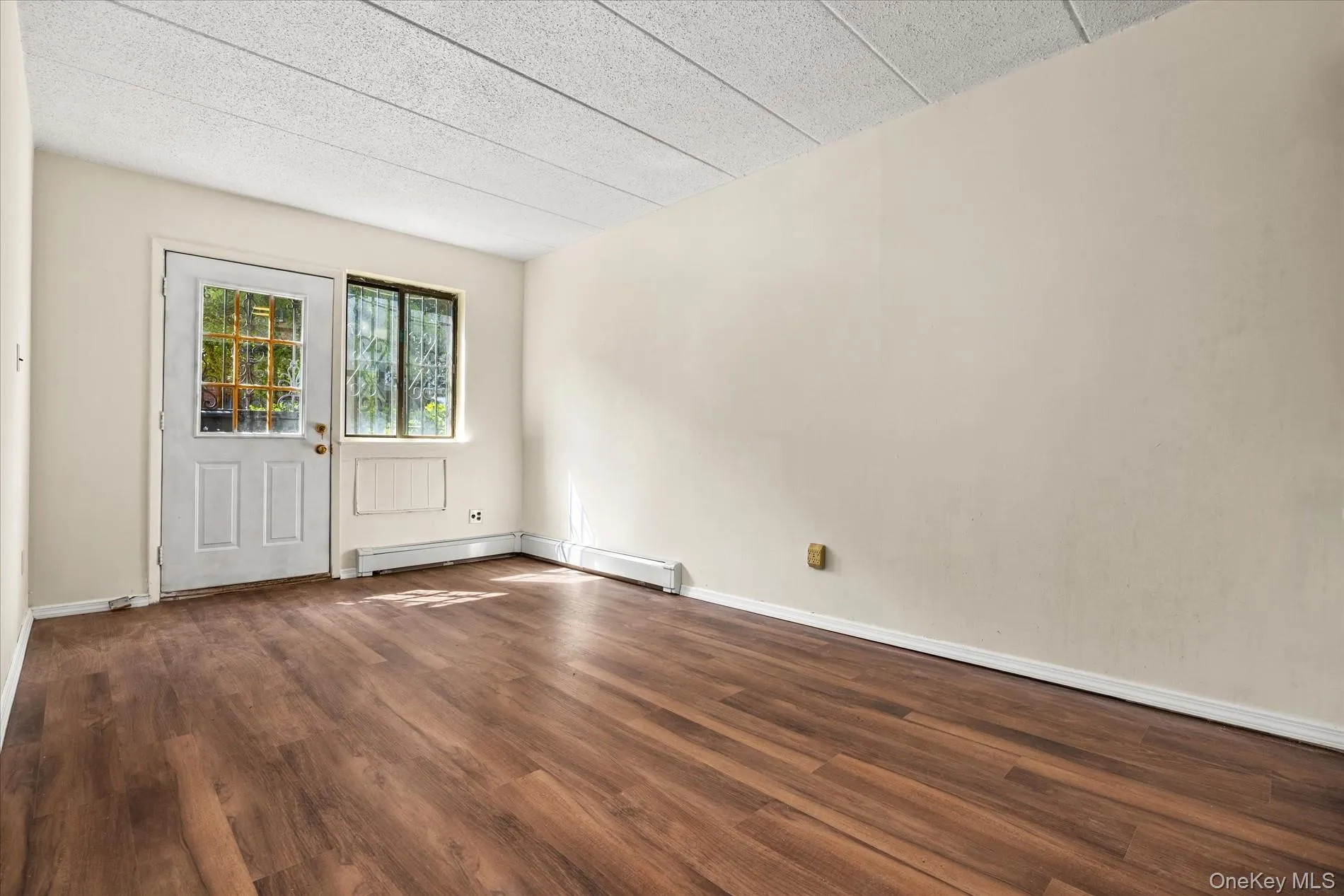 140-14 33rd Avenue, New York, NY, 1 Bedroom Bedrooms, 2 Rooms Rooms,1 BathroomBathrooms,Residential,For Rent,33rd,0,1053345 140-14 33rd Avenue, New York, NY, 1 Bedroom Bedrooms, 2 Rooms Rooms,1 BathroomBathrooms,Residential,For Rent,33rd,0,1053345