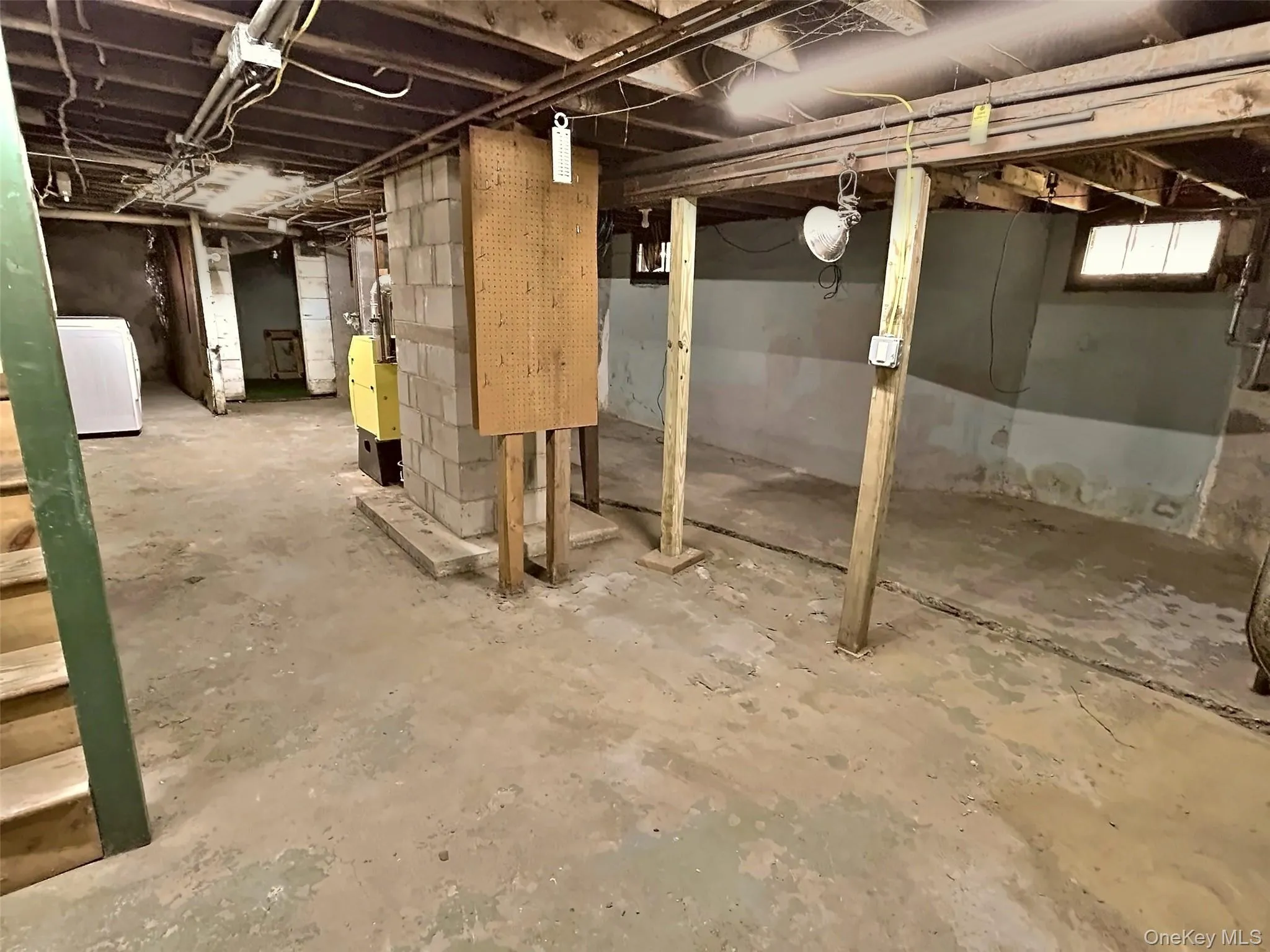 42 Chestnut Street, Glen Cove, NY, 3 Bedrooms Bedrooms, 7 Rooms Rooms,1 BathroomBathrooms,Residential Lease,For Rent,Chestnut,0,1053350 42 Chestnut Street, Glen Cove, NY, 3 Bedrooms Bedrooms, 7 Rooms Rooms,1 BathroomBathrooms,Residential Lease,For Rent,Chestnut,0,1053350