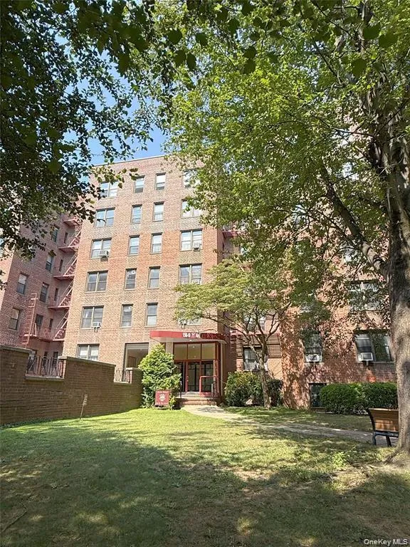15020 71 Avenue, New York, NY, 2 Bedrooms Bedrooms, 4 Rooms Rooms,1 BathroomBathrooms,Residential,For Rent,71,0,1053359 15020 71 Avenue, New York, NY, 2 Bedrooms Bedrooms, 4 Rooms Rooms,1 BathroomBathrooms,Residential,For Rent,71,0,1053359