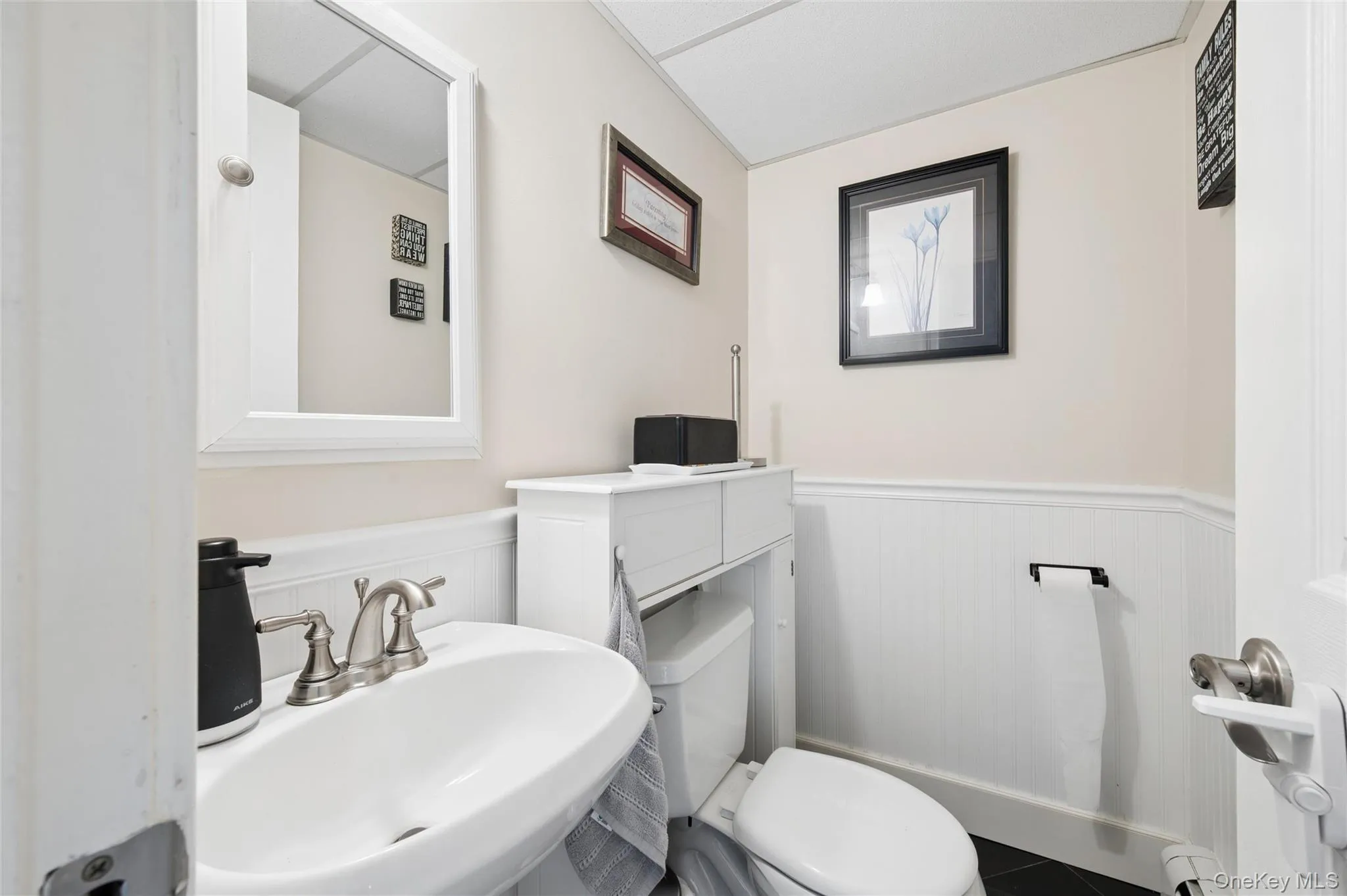 181 Cirrus Road, Islip, NY, 4 Bedrooms Bedrooms, 9 Rooms Rooms,2 BathroomsBathrooms,Residential,For Rent,Cirrus,0,1053366 181 Cirrus Road, Islip, NY, 4 Bedrooms Bedrooms, 9 Rooms Rooms,2 BathroomsBathrooms,Residential,For Rent,Cirrus,0,1053366