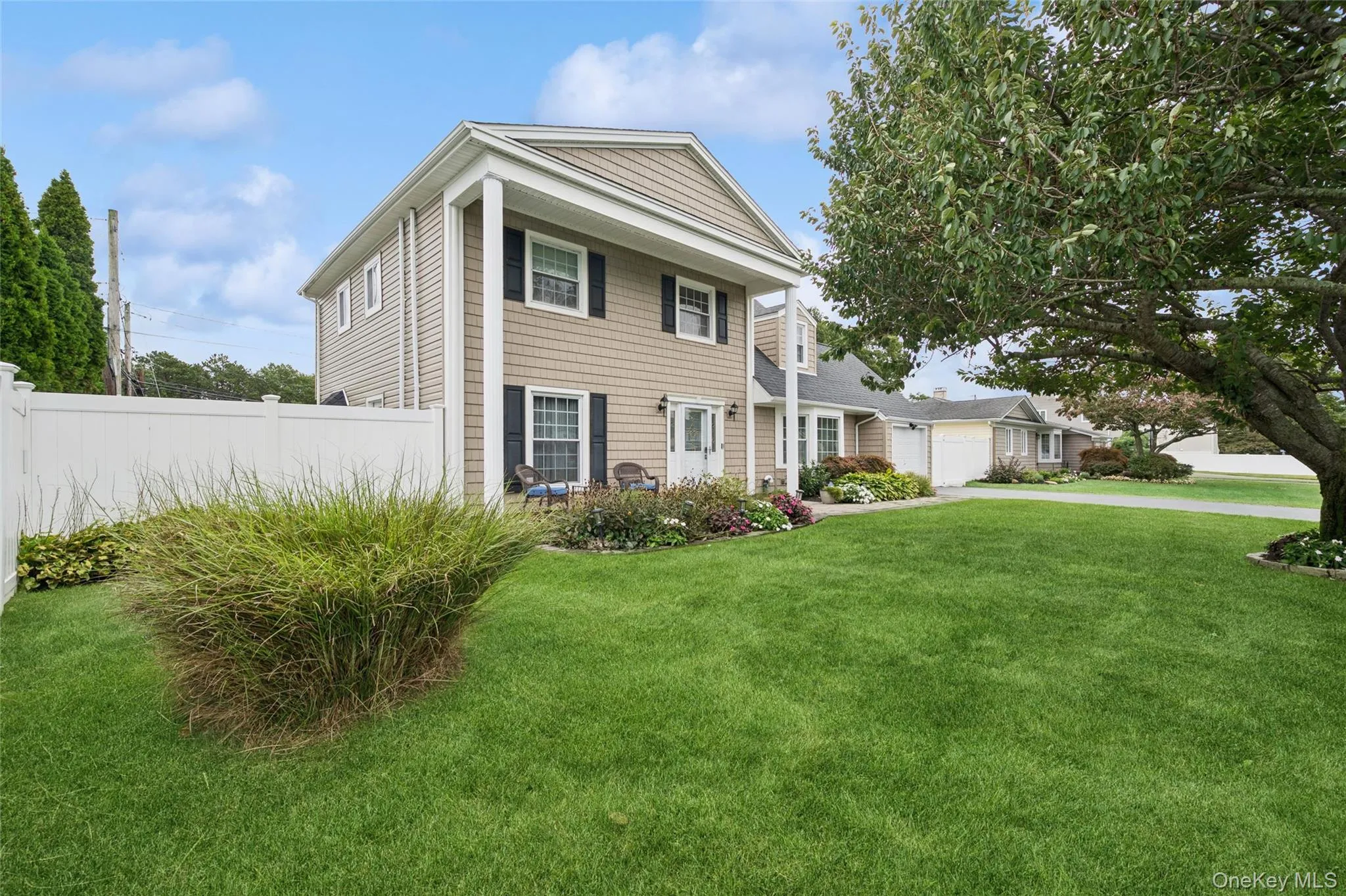 181 Cirrus Road, Islip, NY, 4 Bedrooms Bedrooms, 9 Rooms Rooms,2 BathroomsBathrooms,Residential,For Rent,Cirrus,0,1053366 181 Cirrus Road, Islip, NY, 4 Bedrooms Bedrooms, 9 Rooms Rooms,2 BathroomsBathrooms,Residential,For Rent,Cirrus,0,1053366