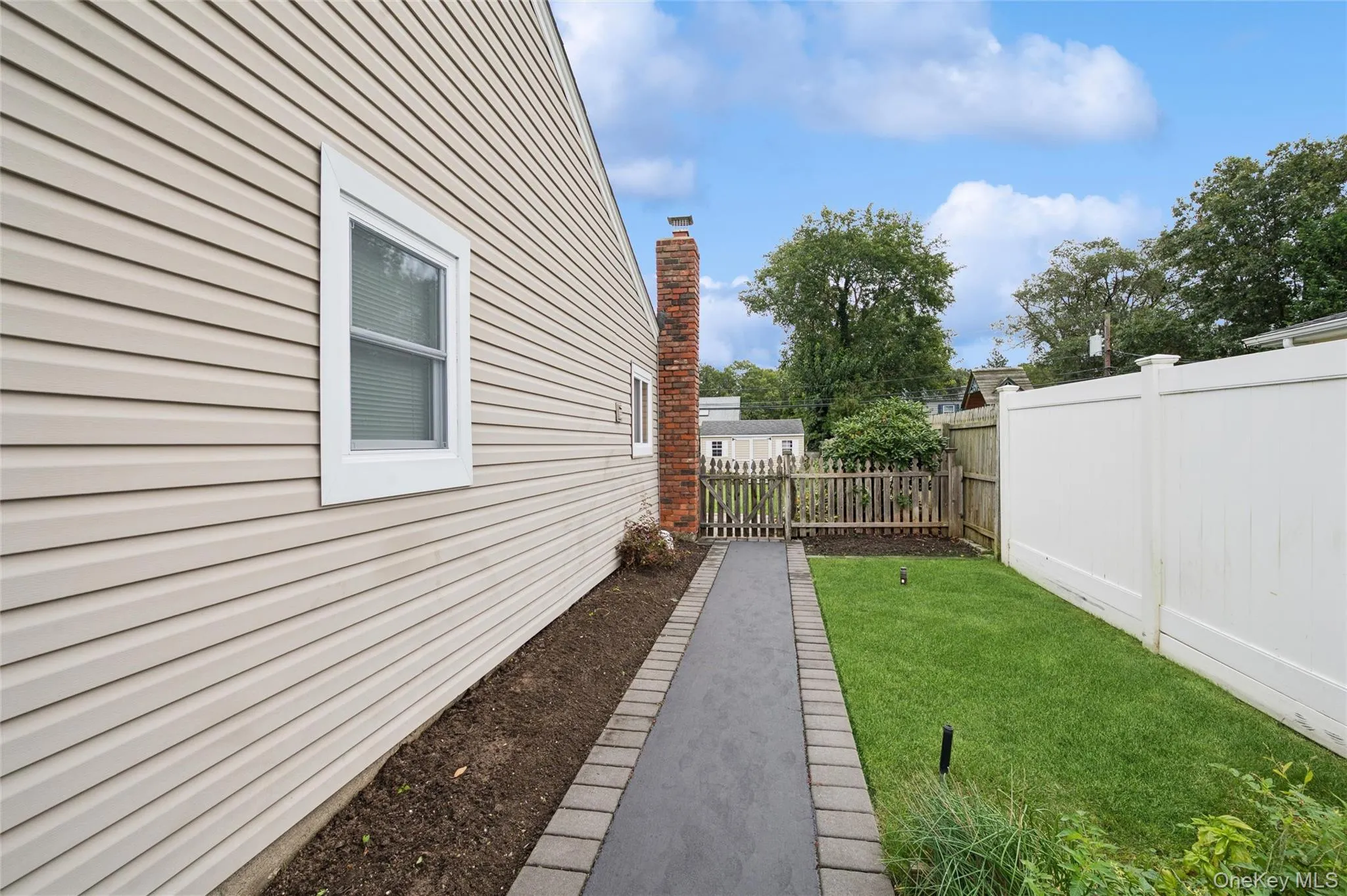 181 Cirrus Road, Islip, NY, 4 Bedrooms Bedrooms, 9 Rooms Rooms,2 BathroomsBathrooms,Residential,For Rent,Cirrus,0,1053366 181 Cirrus Road, Islip, NY, 4 Bedrooms Bedrooms, 9 Rooms Rooms,2 BathroomsBathrooms,Residential,For Rent,Cirrus,0,1053366