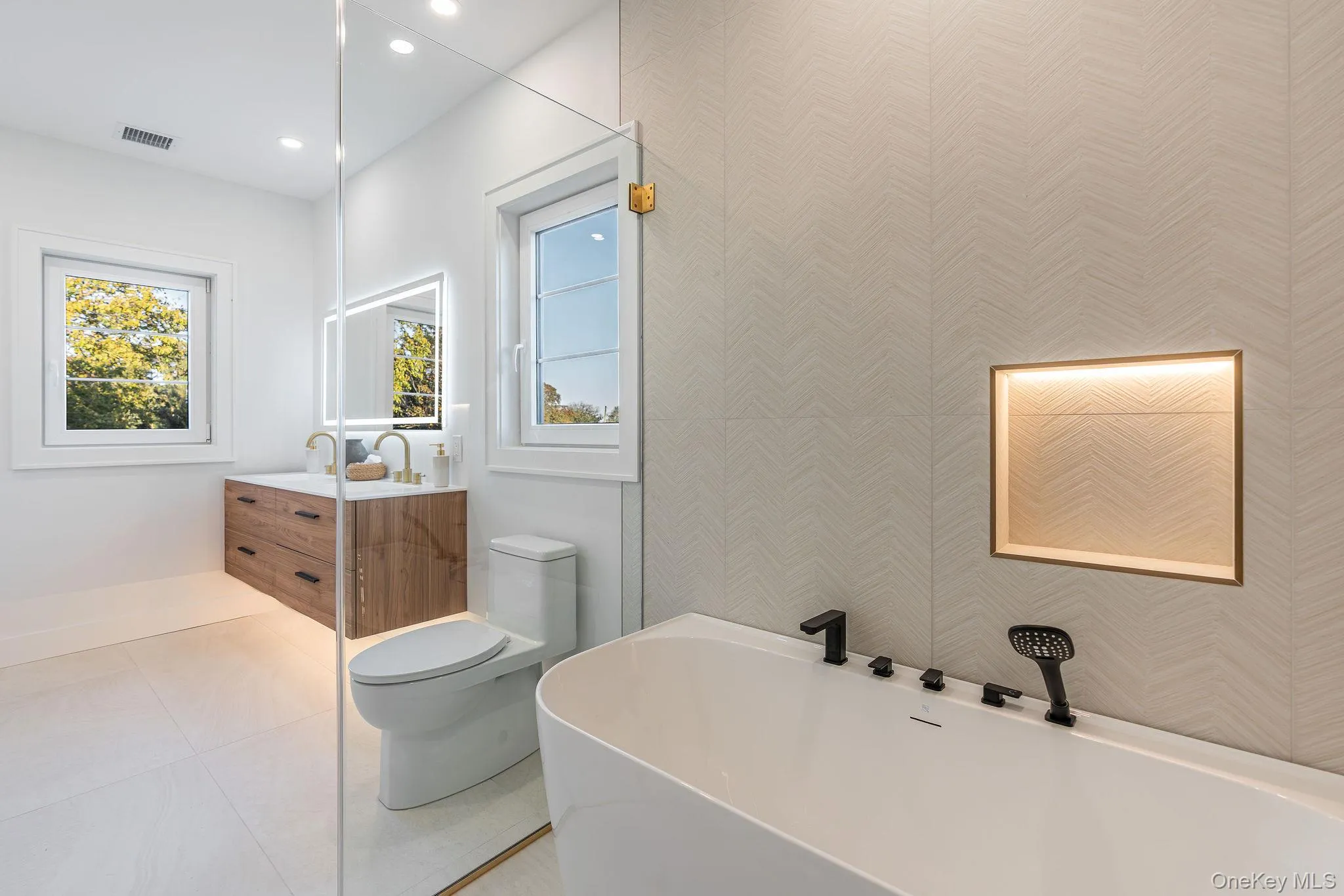 1050 Tasker Lane, Southold, NY, 7 Bedrooms Bedrooms, 12 Rooms Rooms,6 BathroomsBathrooms,Residential,For Rent,Tasker,0,1053367 1050 Tasker Lane, Southold, NY, 7 Bedrooms Bedrooms, 12 Rooms Rooms,6 BathroomsBathrooms,Residential,For Rent,Tasker,0,1053367