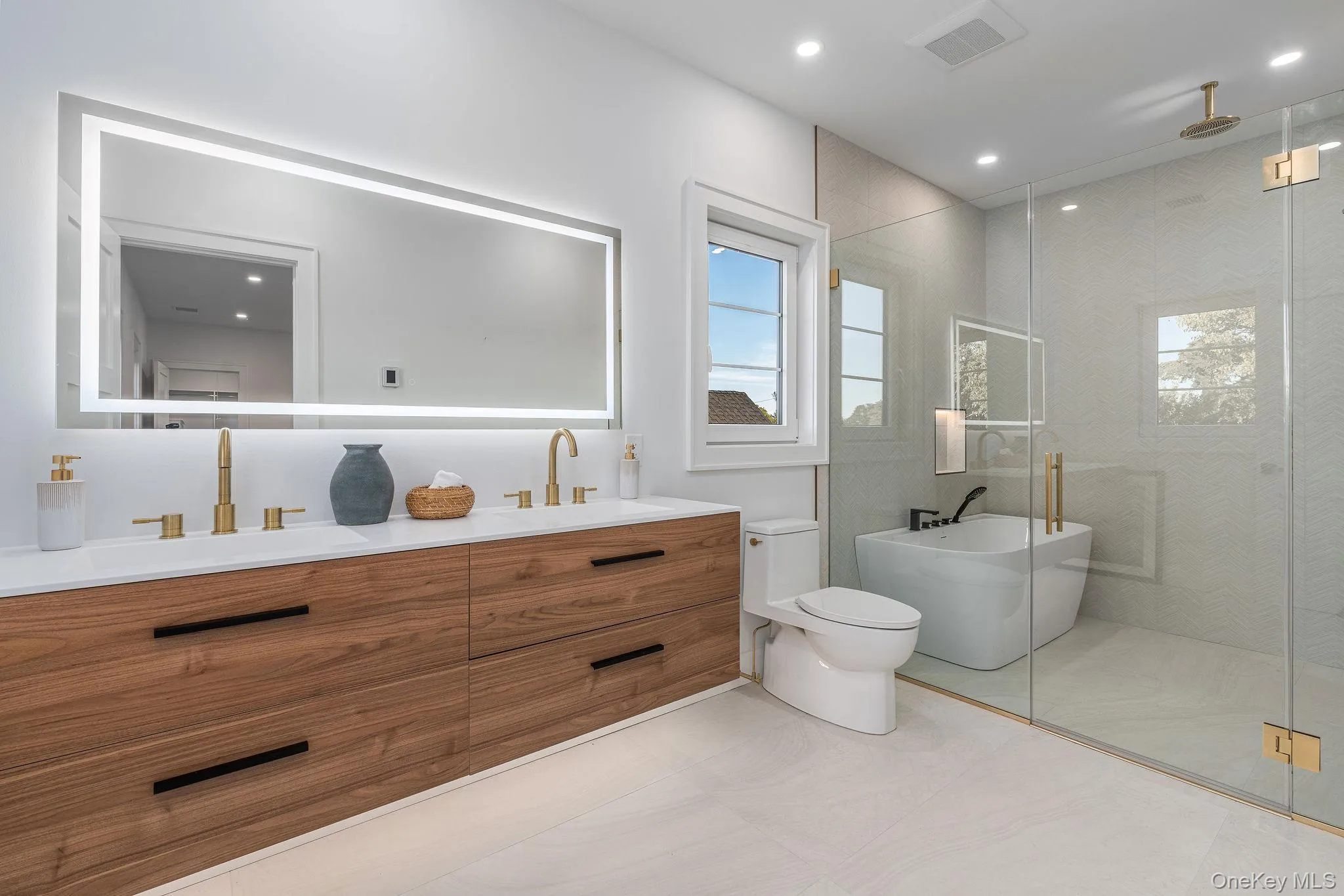 1050 Tasker Lane, Southold, NY, 7 Bedrooms Bedrooms, 12 Rooms Rooms,6 BathroomsBathrooms,Residential,For Rent,Tasker,0,1053367 1050 Tasker Lane, Southold, NY, 7 Bedrooms Bedrooms, 12 Rooms Rooms,6 BathroomsBathrooms,Residential,For Rent,Tasker,0,1053367