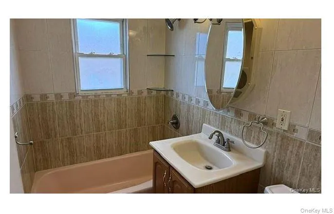 264-15 82nd Ave, New York, NY, 1 Bedroom Bedrooms, 3 Room Rooms,1 BathroomBathrooms,Residential Lease,For Rent,82nd Ave,0,1053372 264-15 82nd Ave, New York, NY, 1 Bedroom Bedrooms, 3 Room Rooms,1 BathroomBathrooms,Residential Lease,For Rent,82nd Ave,0,1053372