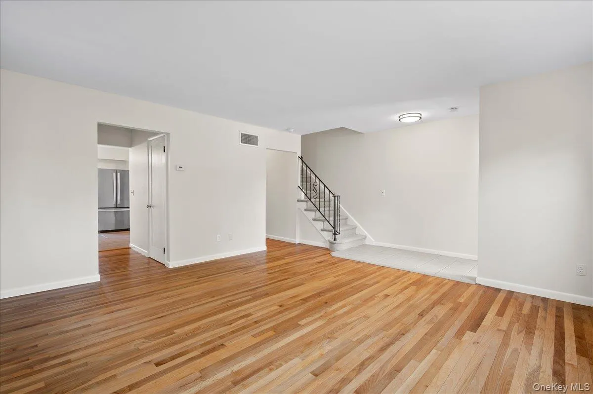 160 Park Avenue, Harrison, NY, 3 Bedrooms Bedrooms, 5 Rooms Rooms,1 BathroomBathrooms,Residential Lease,For Rent,Park,0,1053377 160 Park Avenue, Harrison, NY, 3 Bedrooms Bedrooms, 5 Rooms Rooms,1 BathroomBathrooms,Residential Lease,For Rent,Park,0,1053377