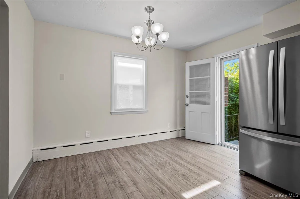 160 Park Avenue, Harrison, NY, 3 Bedrooms Bedrooms, 5 Rooms Rooms,1 BathroomBathrooms,Residential Lease,For Rent,Park,0,1053377 160 Park Avenue, Harrison, NY, 3 Bedrooms Bedrooms, 5 Rooms Rooms,1 BathroomBathrooms,Residential Lease,For Rent,Park,0,1053377