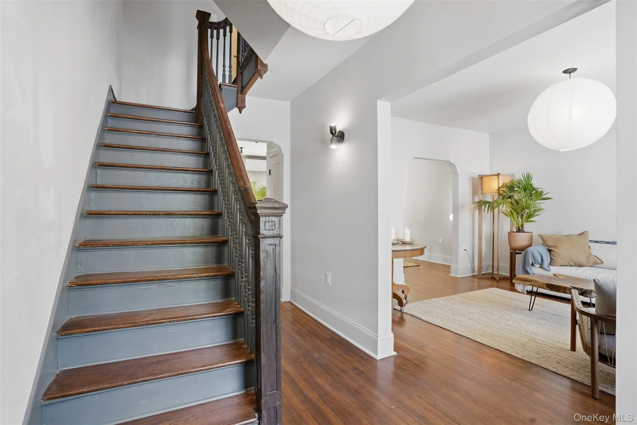 Hardwood flooring throughout the entry and main living area Hardwood flooring throughout the entry and main living area