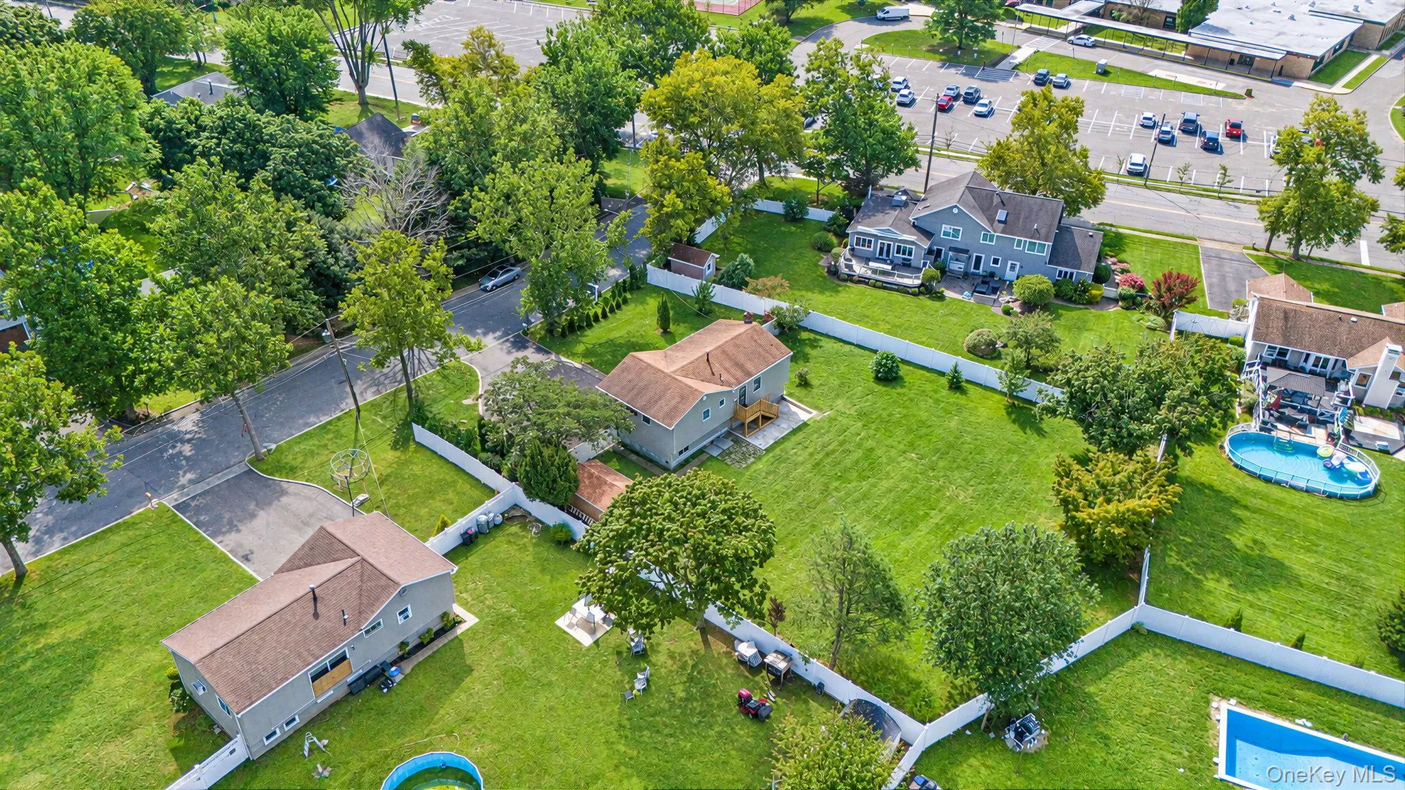3 Richlee Drive, Huntington, NY, 4 Bedrooms Bedrooms, 8 Rooms Rooms,2 BathroomsBathrooms,Residential,For Rent,Richlee,0,1053382 3 Richlee Drive, Huntington, NY, 4 Bedrooms Bedrooms, 8 Rooms Rooms,2 BathroomsBathrooms,Residential,For Rent,Richlee,0,1053382