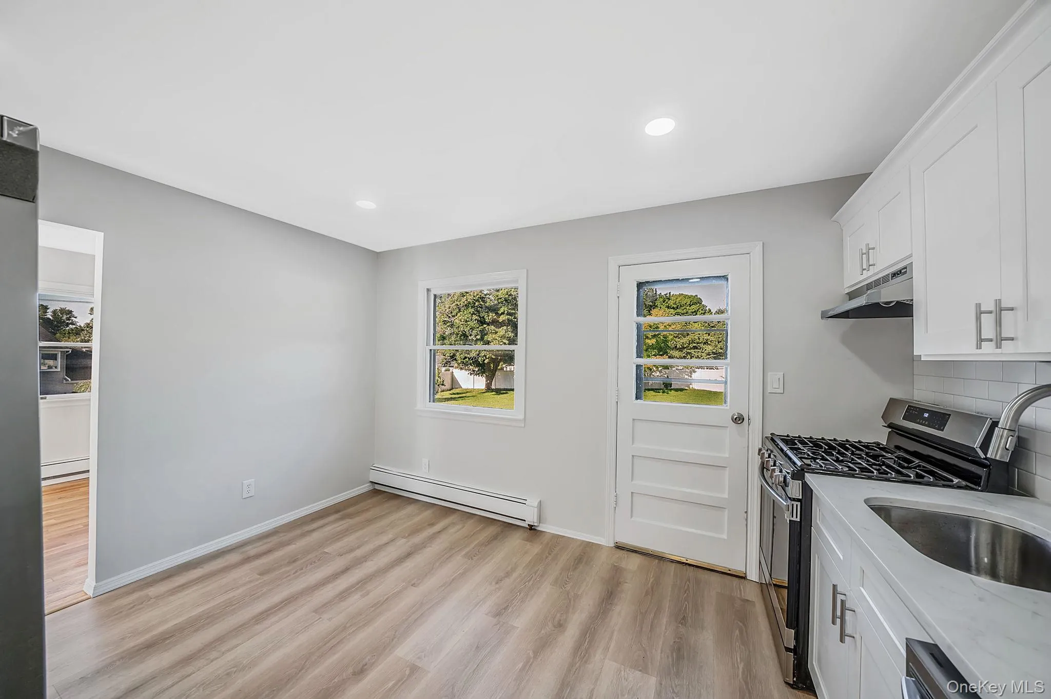 3 Richlee Drive, Huntington, NY, 4 Bedrooms Bedrooms, 8 Rooms Rooms,2 BathroomsBathrooms,Residential,For Rent,Richlee,0,1053382 3 Richlee Drive, Huntington, NY, 4 Bedrooms Bedrooms, 8 Rooms Rooms,2 BathroomsBathrooms,Residential,For Rent,Richlee,0,1053382