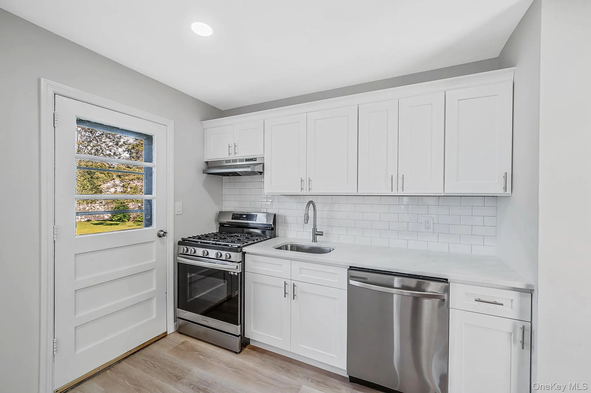 3 Richlee Drive, Huntington, NY, 4 Bedrooms Bedrooms, 8 Rooms Rooms,2 BathroomsBathrooms,Residential,For Rent,Richlee,0,1053382 3 Richlee Drive, Huntington, NY, 4 Bedrooms Bedrooms, 8 Rooms Rooms,2 BathroomsBathrooms,Residential,For Rent,Richlee,0,1053382