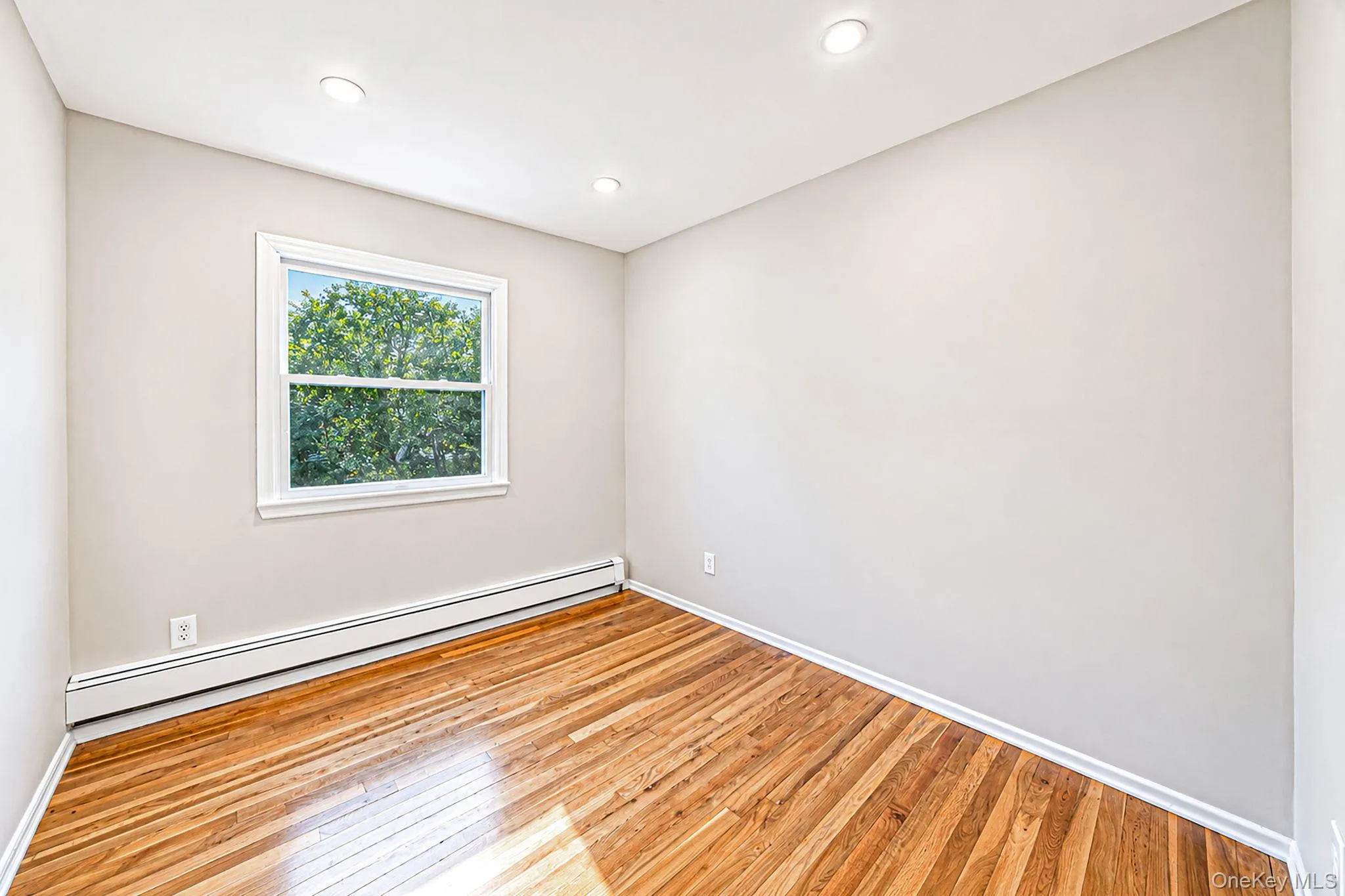 3 Richlee Drive, Huntington, NY, 4 Bedrooms Bedrooms, 8 Rooms Rooms,2 BathroomsBathrooms,Residential,For Rent,Richlee,0,1053382 3 Richlee Drive, Huntington, NY, 4 Bedrooms Bedrooms, 8 Rooms Rooms,2 BathroomsBathrooms,Residential,For Rent,Richlee,0,1053382