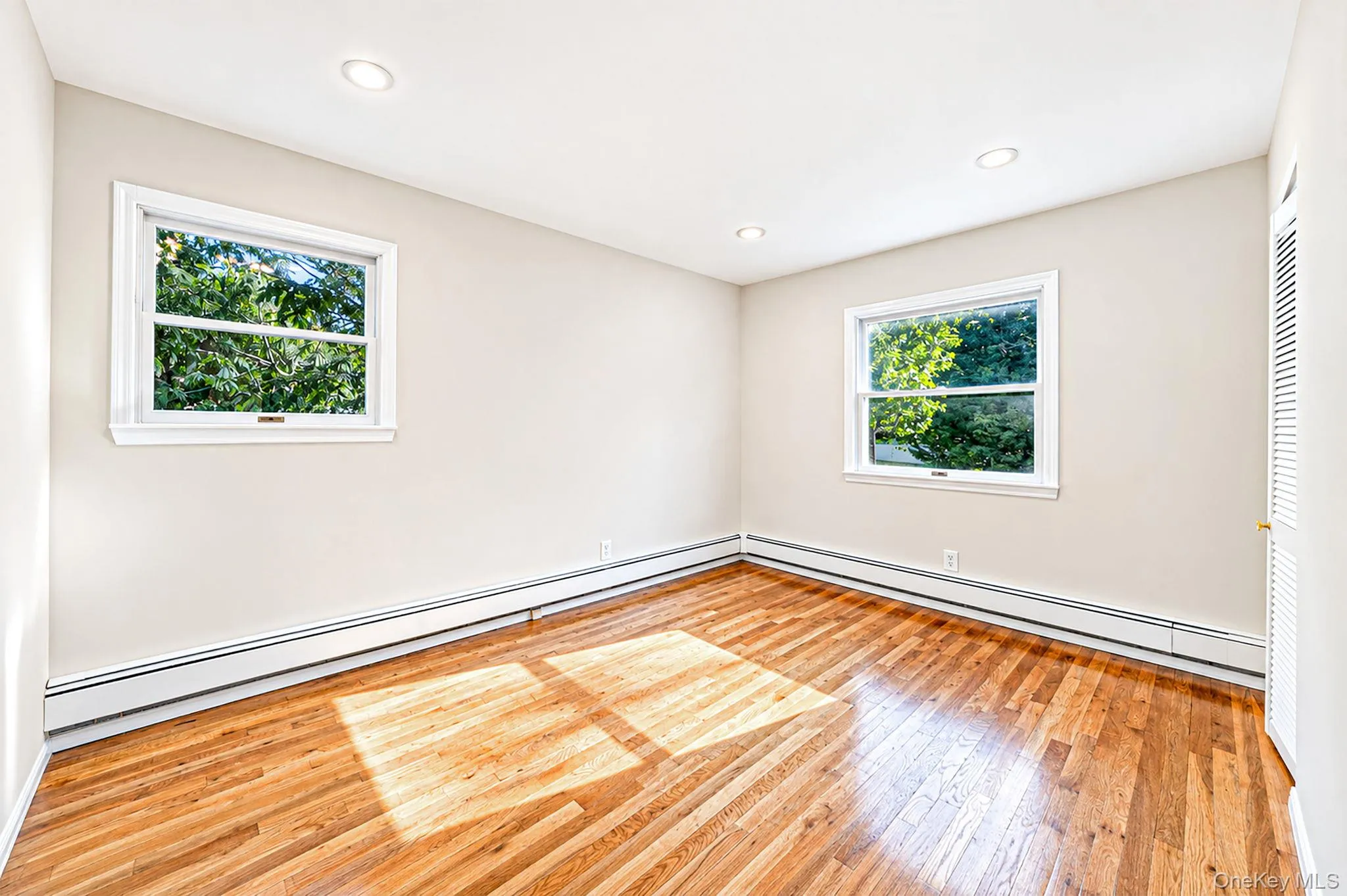 3 Richlee Drive, Huntington, NY, 4 Bedrooms Bedrooms, 8 Rooms Rooms,2 BathroomsBathrooms,Residential,For Rent,Richlee,0,1053382 3 Richlee Drive, Huntington, NY, 4 Bedrooms Bedrooms, 8 Rooms Rooms,2 BathroomsBathrooms,Residential,For Rent,Richlee,0,1053382