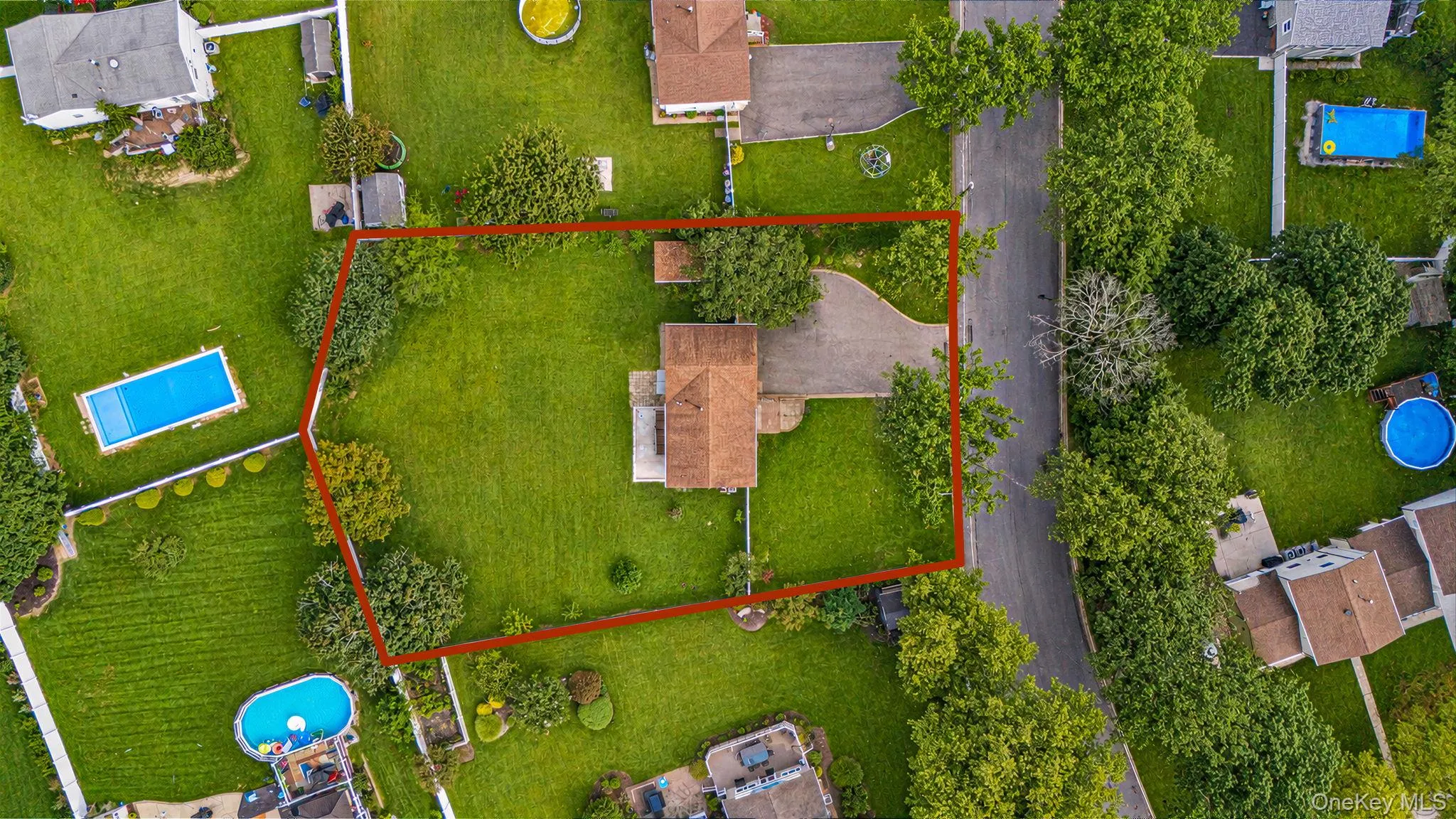 3 Richlee Drive, Huntington, NY, 4 Bedrooms Bedrooms, 8 Rooms Rooms,2 BathroomsBathrooms,Residential,For Rent,Richlee,0,1053382 3 Richlee Drive, Huntington, NY, 4 Bedrooms Bedrooms, 8 Rooms Rooms,2 BathroomsBathrooms,Residential,For Rent,Richlee,0,1053382