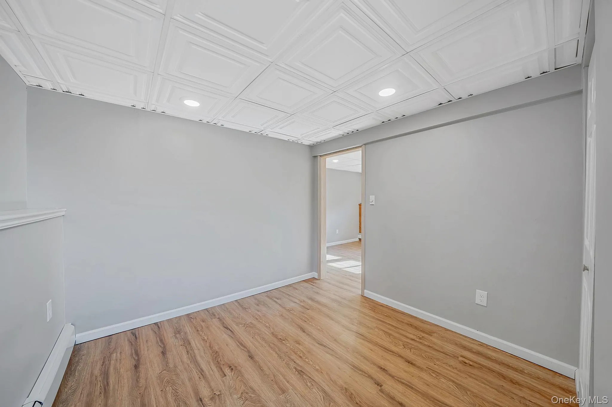 3 Richlee Drive, Huntington, NY, 4 Bedrooms Bedrooms, 8 Rooms Rooms,2 BathroomsBathrooms,Residential,For Rent,Richlee,0,1053382 3 Richlee Drive, Huntington, NY, 4 Bedrooms Bedrooms, 8 Rooms Rooms,2 BathroomsBathrooms,Residential,For Rent,Richlee,0,1053382