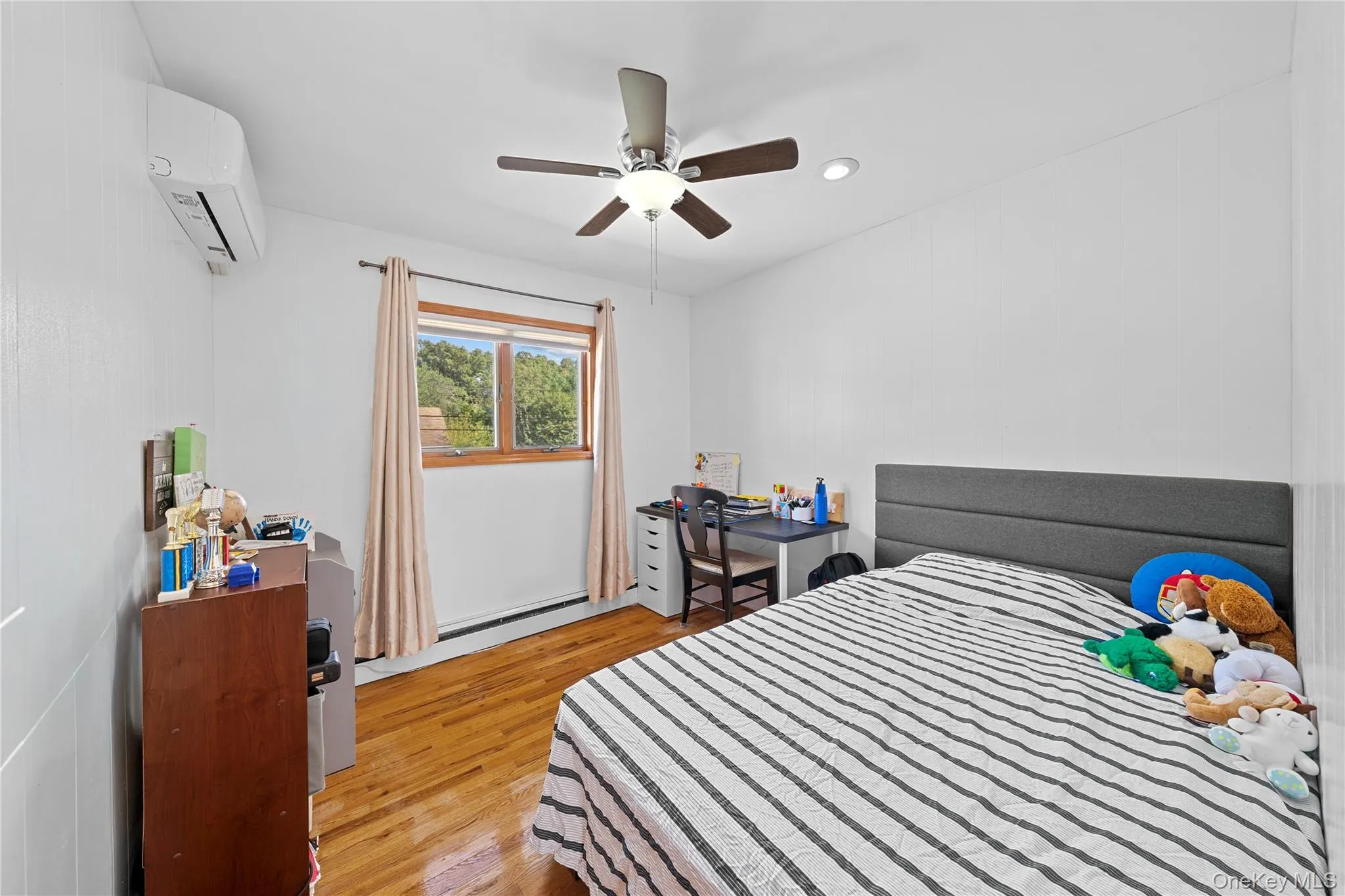 34 Bellwood Avenue, Brookhaven, NY, 4 Bedrooms Bedrooms, 8 Rooms Rooms,2 BathroomsBathrooms,Residential,For Rent,Bellwood,0,1053386 34 Bellwood Avenue, Brookhaven, NY, 4 Bedrooms Bedrooms, 8 Rooms Rooms,2 BathroomsBathrooms,Residential,For Rent,Bellwood,0,1053386