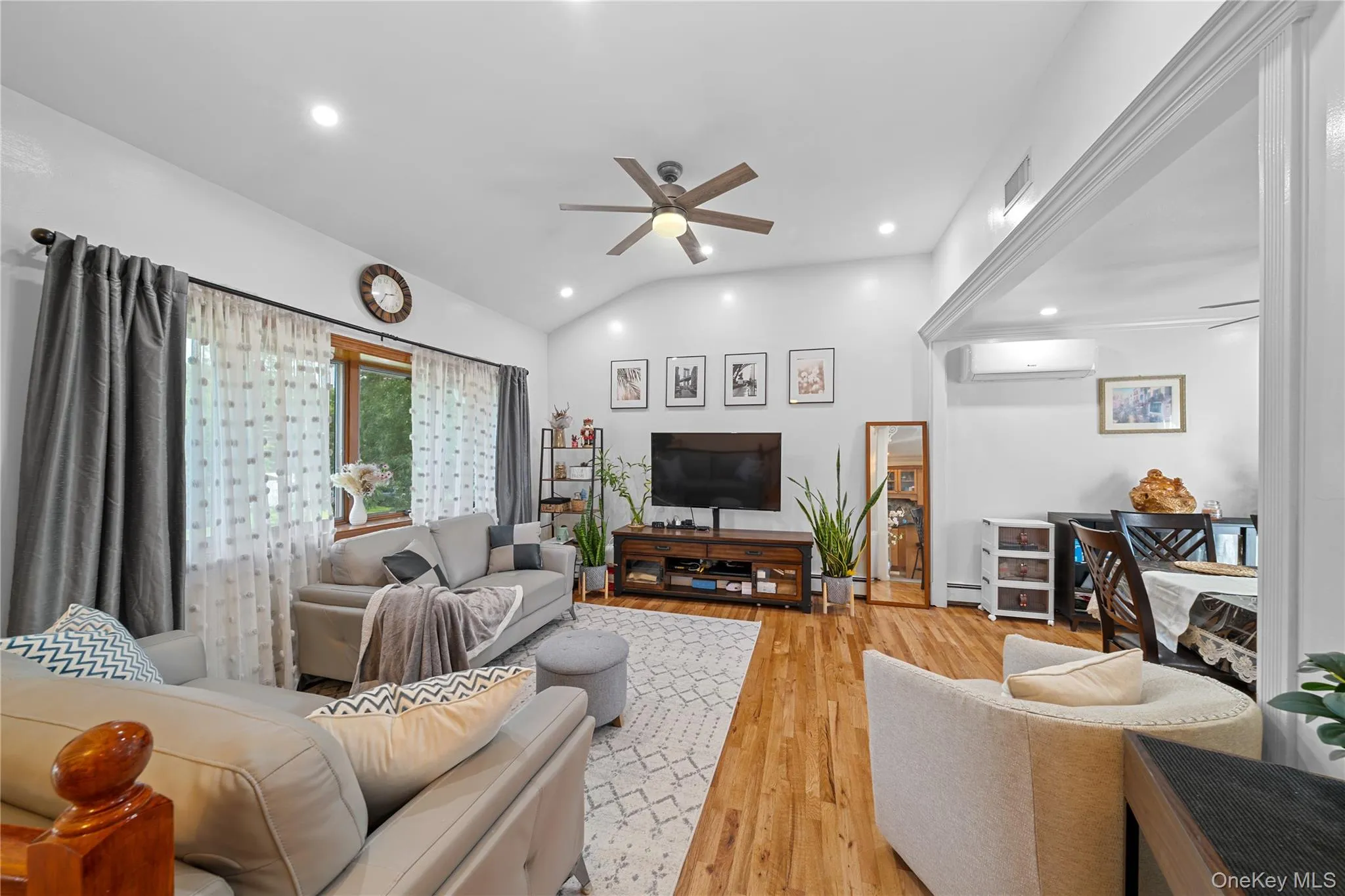 34 Bellwood Avenue, Brookhaven, NY, 4 Bedrooms Bedrooms, 8 Rooms Rooms,2 BathroomsBathrooms,Residential,For Rent,Bellwood,0,1053386 34 Bellwood Avenue, Brookhaven, NY, 4 Bedrooms Bedrooms, 8 Rooms Rooms,2 BathroomsBathrooms,Residential,For Rent,Bellwood,0,1053386