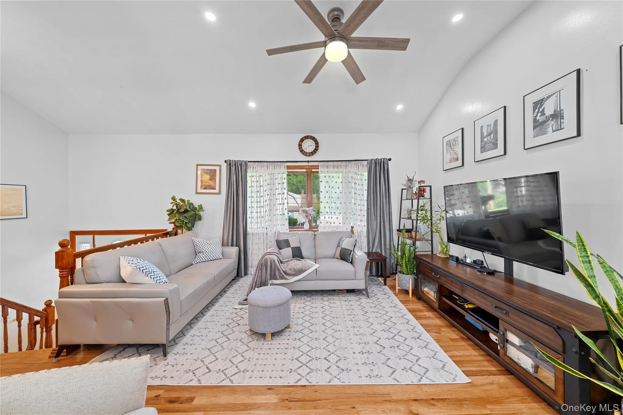 34 Bellwood Avenue, Brookhaven, NY, 4 Bedrooms Bedrooms, 8 Rooms Rooms,2 BathroomsBathrooms,Residential,For Rent,Bellwood,0,1053386 34 Bellwood Avenue, Brookhaven, NY, 4 Bedrooms Bedrooms, 8 Rooms Rooms,2 BathroomsBathrooms,Residential,For Rent,Bellwood,0,1053386