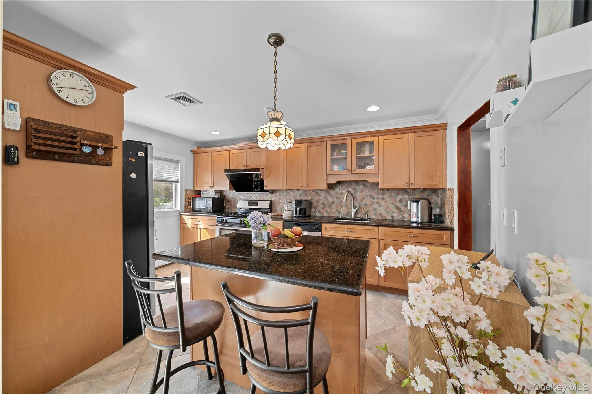 34 Bellwood Avenue, Brookhaven, NY, 4 Bedrooms Bedrooms, 8 Rooms Rooms,2 BathroomsBathrooms,Residential,For Rent,Bellwood,0,1053386 34 Bellwood Avenue, Brookhaven, NY, 4 Bedrooms Bedrooms, 8 Rooms Rooms,2 BathroomsBathrooms,Residential,For Rent,Bellwood,0,1053386