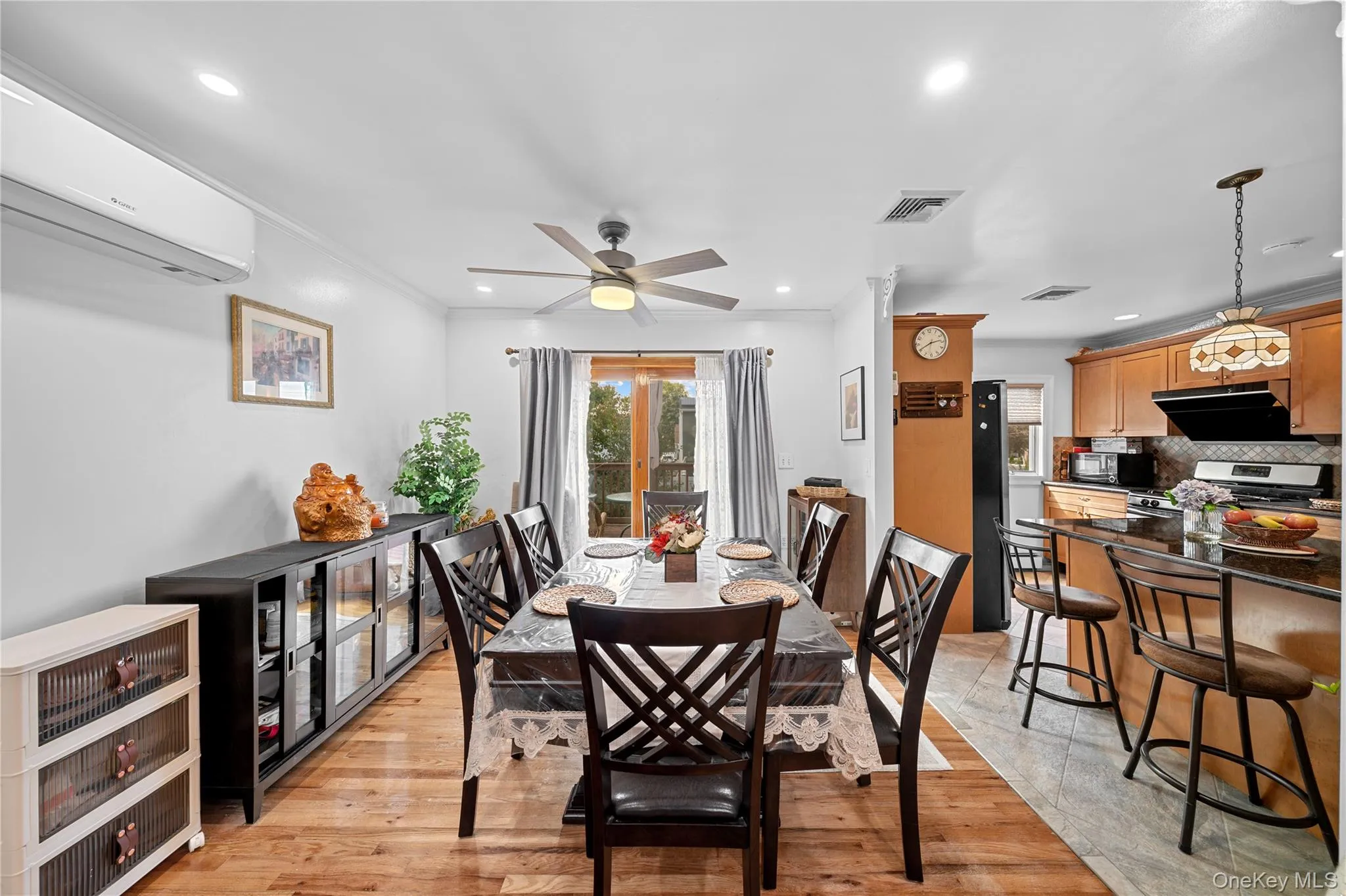 34 Bellwood Avenue, Brookhaven, NY, 4 Bedrooms Bedrooms, 8 Rooms Rooms,2 BathroomsBathrooms,Residential,For Rent,Bellwood,0,1053386 34 Bellwood Avenue, Brookhaven, NY, 4 Bedrooms Bedrooms, 8 Rooms Rooms,2 BathroomsBathrooms,Residential,For Rent,Bellwood,0,1053386