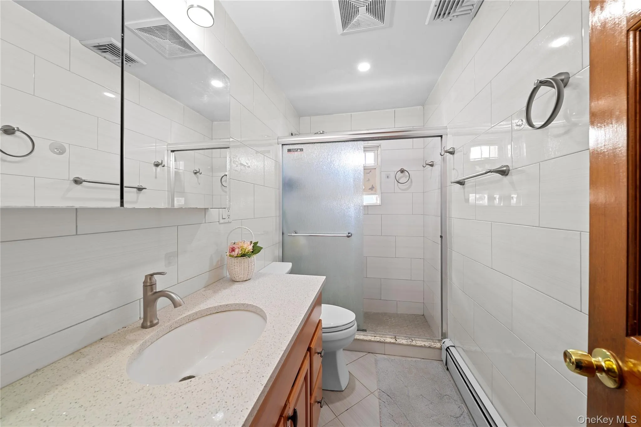 34 Bellwood Avenue, Brookhaven, NY, 4 Bedrooms Bedrooms, 8 Rooms Rooms,2 BathroomsBathrooms,Residential,For Rent,Bellwood,0,1053386 34 Bellwood Avenue, Brookhaven, NY, 4 Bedrooms Bedrooms, 8 Rooms Rooms,2 BathroomsBathrooms,Residential,For Rent,Bellwood,0,1053386