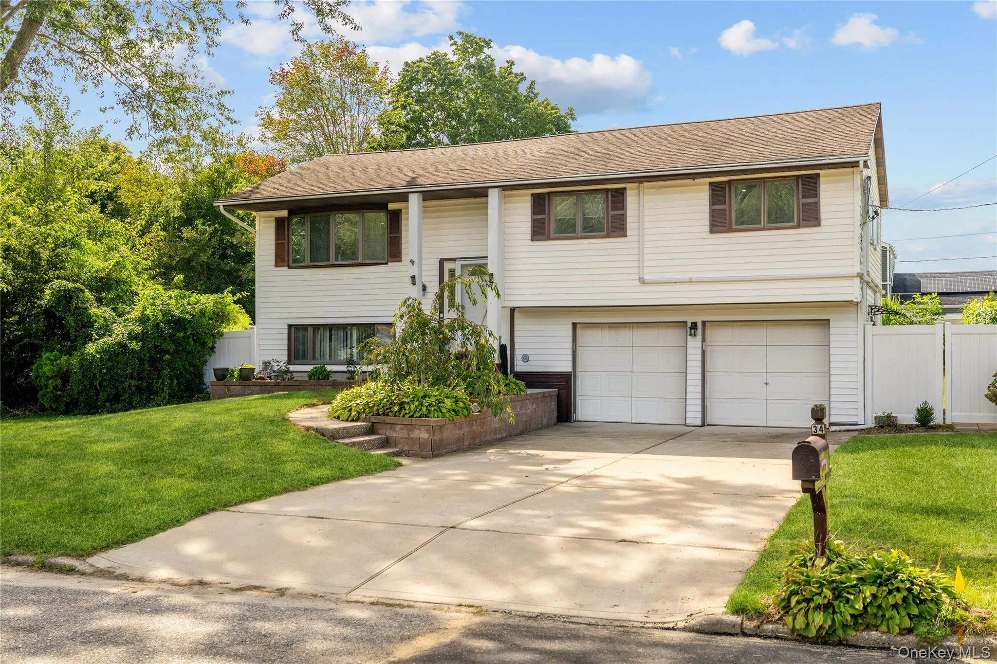 34 Bellwood Avenue, Brookhaven, NY, 4 Bedrooms Bedrooms, 8 Rooms Rooms,2 BathroomsBathrooms,Residential,For Rent,Bellwood,0,1053386 34 Bellwood Avenue, Brookhaven, NY, 4 Bedrooms Bedrooms, 8 Rooms Rooms,2 BathroomsBathrooms,Residential,For Rent,Bellwood,0,1053386