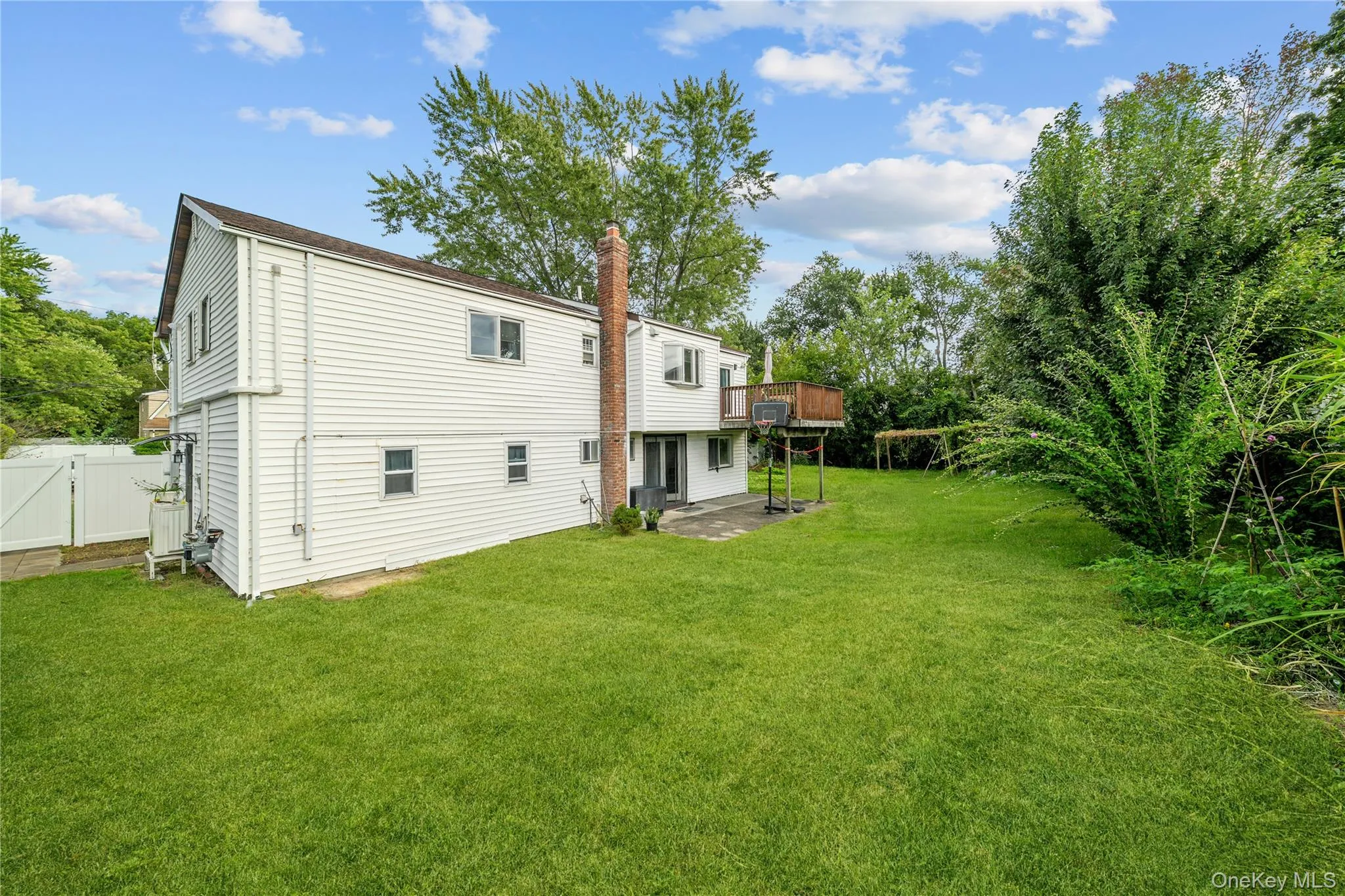 34 Bellwood Avenue, Brookhaven, NY, 4 Bedrooms Bedrooms, 8 Rooms Rooms,2 BathroomsBathrooms,Residential,For Rent,Bellwood,0,1053386 34 Bellwood Avenue, Brookhaven, NY, 4 Bedrooms Bedrooms, 8 Rooms Rooms,2 BathroomsBathrooms,Residential,For Rent,Bellwood,0,1053386