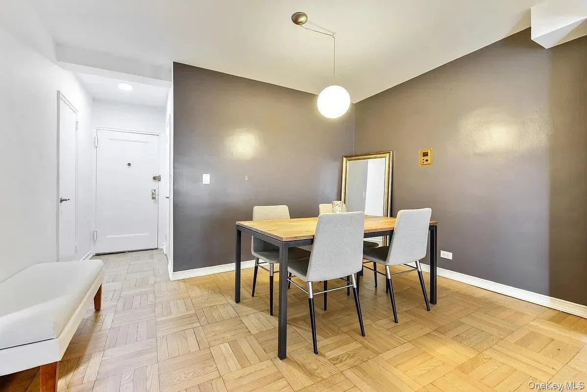 71-36 110th Street, New York, NY, 2 Bedrooms Bedrooms, 5 Rooms Rooms,1 BathroomBathrooms,Residential,For Rent,110th,0,1053388 71-36 110th Street, New York, NY, 2 Bedrooms Bedrooms, 5 Rooms Rooms,1 BathroomBathrooms,Residential,For Rent,110th,0,1053388