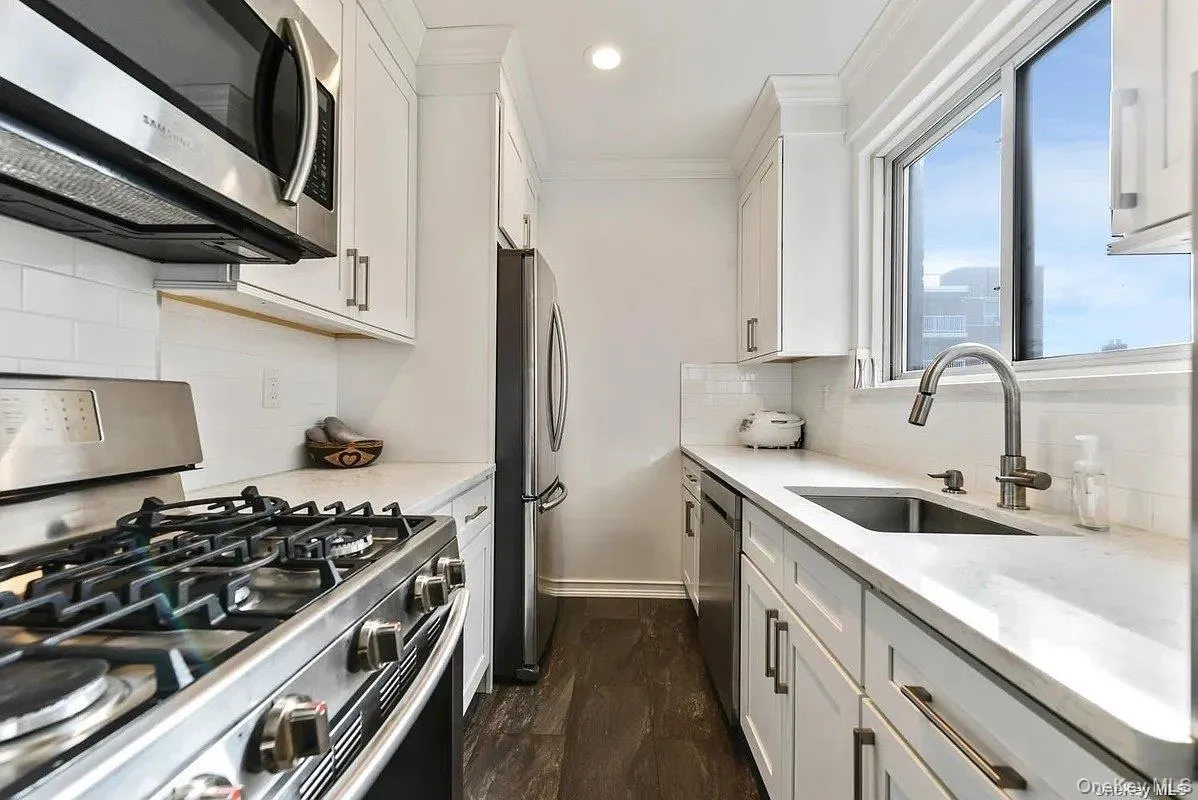 71-36 110th Street, New York, NY, 2 Bedrooms Bedrooms, 5 Rooms Rooms,1 BathroomBathrooms,Residential,For Rent,110th,0,1053388 71-36 110th Street, New York, NY, 2 Bedrooms Bedrooms, 5 Rooms Rooms,1 BathroomBathrooms,Residential,For Rent,110th,0,1053388