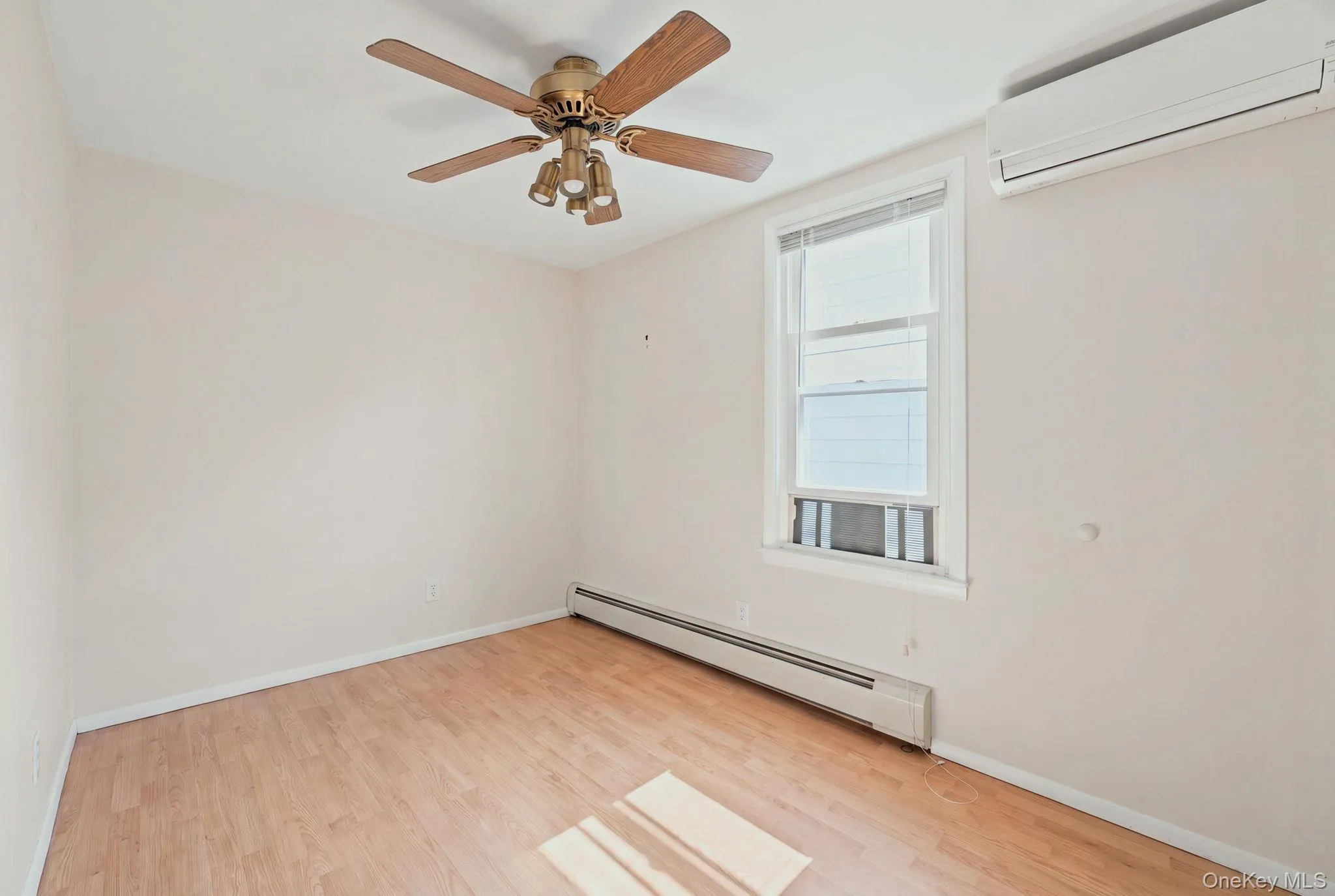 135-36 96th Street, New York, NY, 3 Bedrooms Bedrooms, 6 Rooms Rooms,1 BathroomBathrooms,Residential,For Rent,96th,0,1053394 135-36 96th Street, New York, NY, 3 Bedrooms Bedrooms, 6 Rooms Rooms,1 BathroomBathrooms,Residential,For Rent,96th,0,1053394