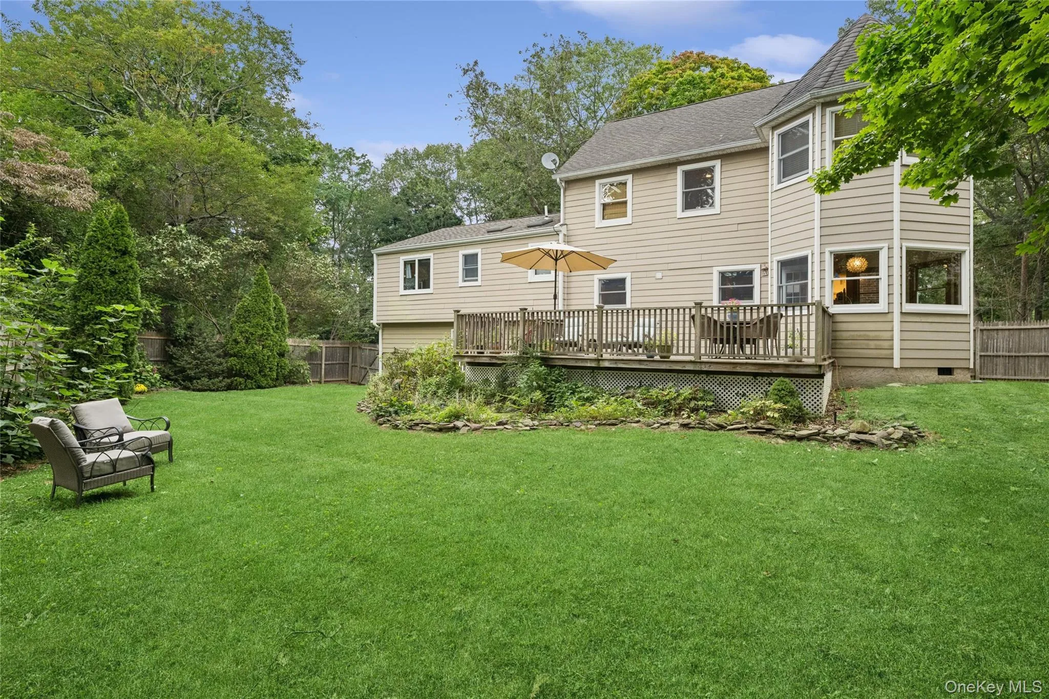 2 Rowley Drive, Huntington, NY, 4 Bedrooms Bedrooms, 8 Rooms Rooms,2 BathroomsBathrooms,Residential,For Rent,Rowley,0,1053397 2 Rowley Drive, Huntington, NY, 4 Bedrooms Bedrooms, 8 Rooms Rooms,2 BathroomsBathrooms,Residential,For Rent,Rowley,0,1053397