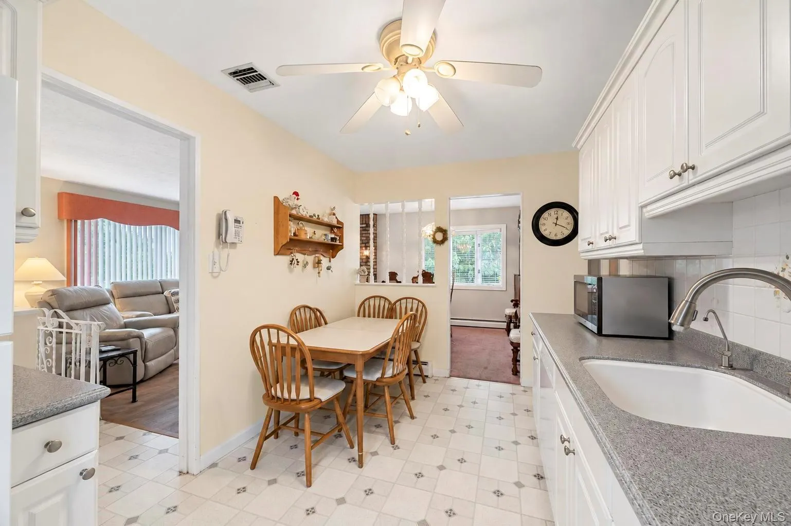 355 Islip Boulevard, Islip, NY, 4 Bedrooms Bedrooms, 12 Rooms Rooms,2 BathroomsBathrooms,Residential,For Rent,Islip,0,1053401 355 Islip Boulevard, Islip, NY, 4 Bedrooms Bedrooms, 12 Rooms Rooms,2 BathroomsBathrooms,Residential,For Rent,Islip,0,1053401