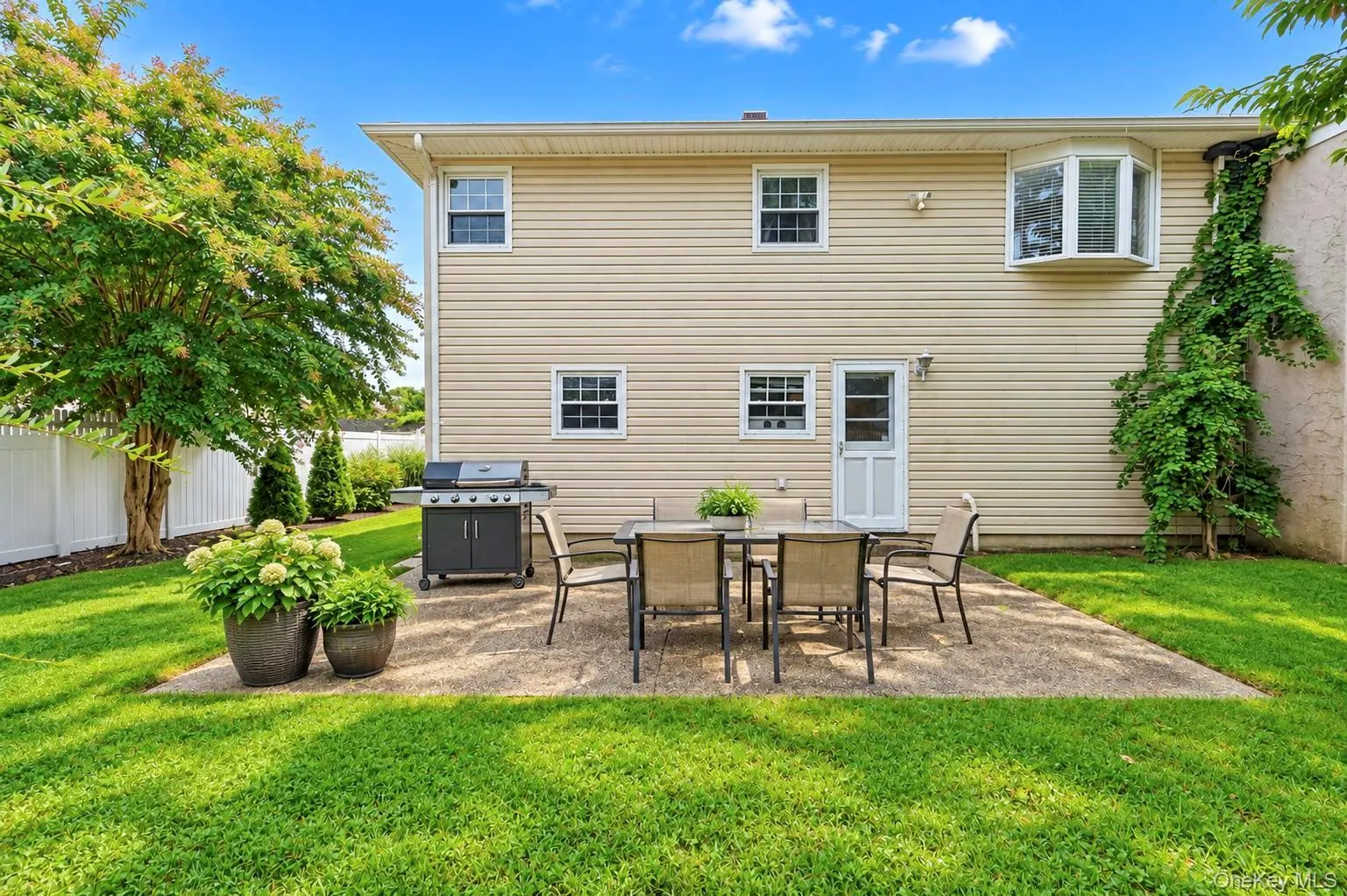 355 Islip Boulevard, Islip, NY, 4 Bedrooms Bedrooms, 12 Rooms Rooms,2 BathroomsBathrooms,Residential,For Rent,Islip,0,1053401 355 Islip Boulevard, Islip, NY, 4 Bedrooms Bedrooms, 12 Rooms Rooms,2 BathroomsBathrooms,Residential,For Rent,Islip,0,1053401