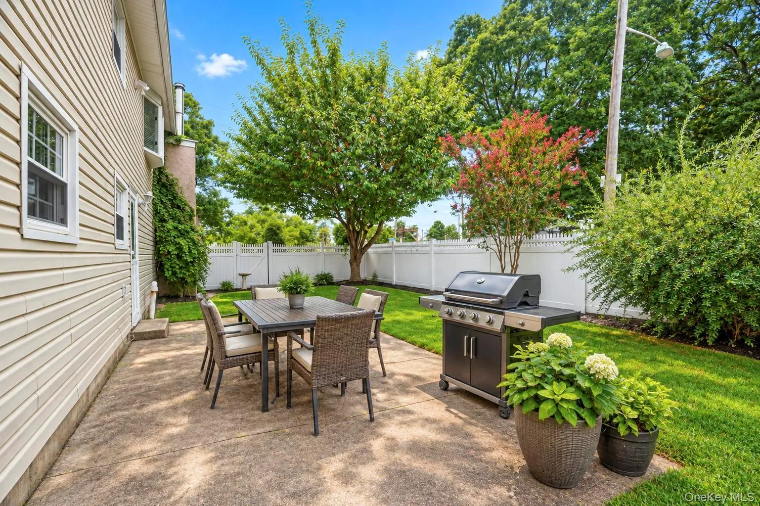 355 Islip Boulevard, Islip, NY, 4 Bedrooms Bedrooms, 12 Rooms Rooms,2 BathroomsBathrooms,Residential,For Rent,Islip,0,1053401 355 Islip Boulevard, Islip, NY, 4 Bedrooms Bedrooms, 12 Rooms Rooms,2 BathroomsBathrooms,Residential,For Rent,Islip,0,1053401