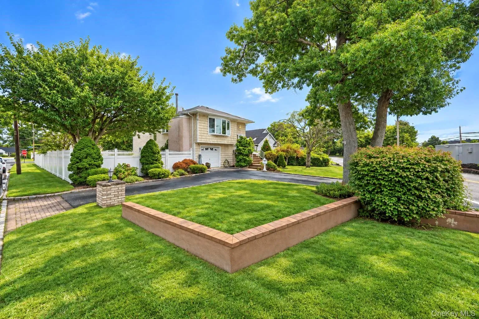 355 Islip Boulevard, Islip, NY, 4 Bedrooms Bedrooms, 12 Rooms Rooms,2 BathroomsBathrooms,Residential,For Rent,Islip,0,1053401 355 Islip Boulevard, Islip, NY, 4 Bedrooms Bedrooms, 12 Rooms Rooms,2 BathroomsBathrooms,Residential,For Rent,Islip,0,1053401