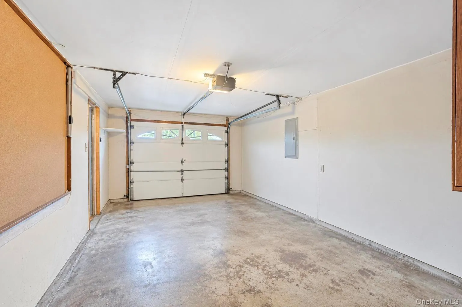 355 Islip Boulevard, Islip, NY, 4 Bedrooms Bedrooms, 12 Rooms Rooms,2 BathroomsBathrooms,Residential,For Rent,Islip,0,1053401 355 Islip Boulevard, Islip, NY, 4 Bedrooms Bedrooms, 12 Rooms Rooms,2 BathroomsBathrooms,Residential,For Rent,Islip,0,1053401