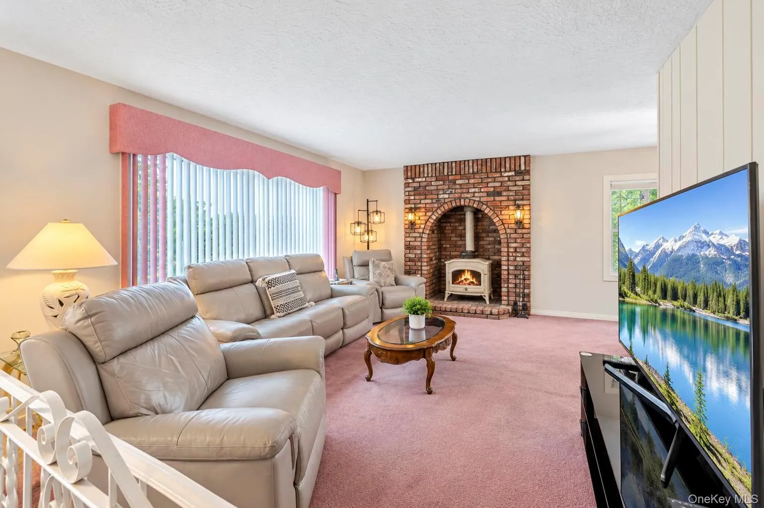 355 Islip Boulevard, Islip, NY, 4 Bedrooms Bedrooms, 12 Rooms Rooms,2 BathroomsBathrooms,Residential,For Rent,Islip,0,1053401 355 Islip Boulevard, Islip, NY, 4 Bedrooms Bedrooms, 12 Rooms Rooms,2 BathroomsBathrooms,Residential,For Rent,Islip,0,1053401