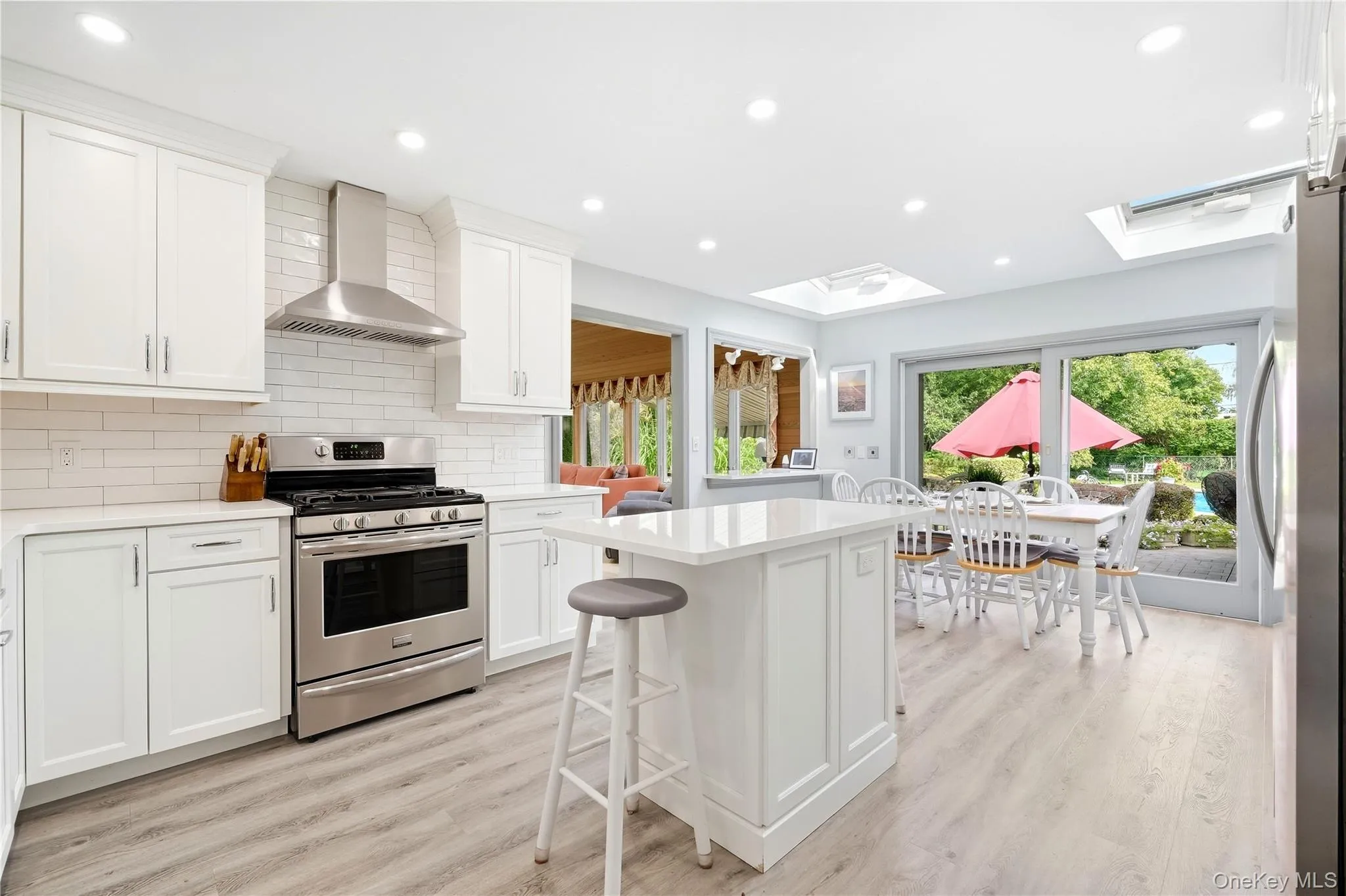 15 Saltmeadow Lane, Islip, NY, 4 Bedrooms Bedrooms, 14 Rooms Rooms,3 BathroomsBathrooms,Residential,For Rent,Saltmeadow,0,1053405 15 Saltmeadow Lane, Islip, NY, 4 Bedrooms Bedrooms, 14 Rooms Rooms,3 BathroomsBathrooms,Residential,For Rent,Saltmeadow,0,1053405