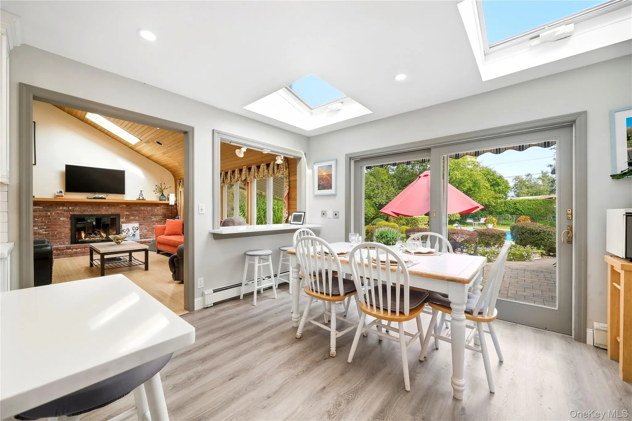 15 Saltmeadow Lane, Islip, NY, 4 Bedrooms Bedrooms, 14 Rooms Rooms,3 BathroomsBathrooms,Residential,For Rent,Saltmeadow,0,1053405 15 Saltmeadow Lane, Islip, NY, 4 Bedrooms Bedrooms, 14 Rooms Rooms,3 BathroomsBathrooms,Residential,For Rent,Saltmeadow,0,1053405