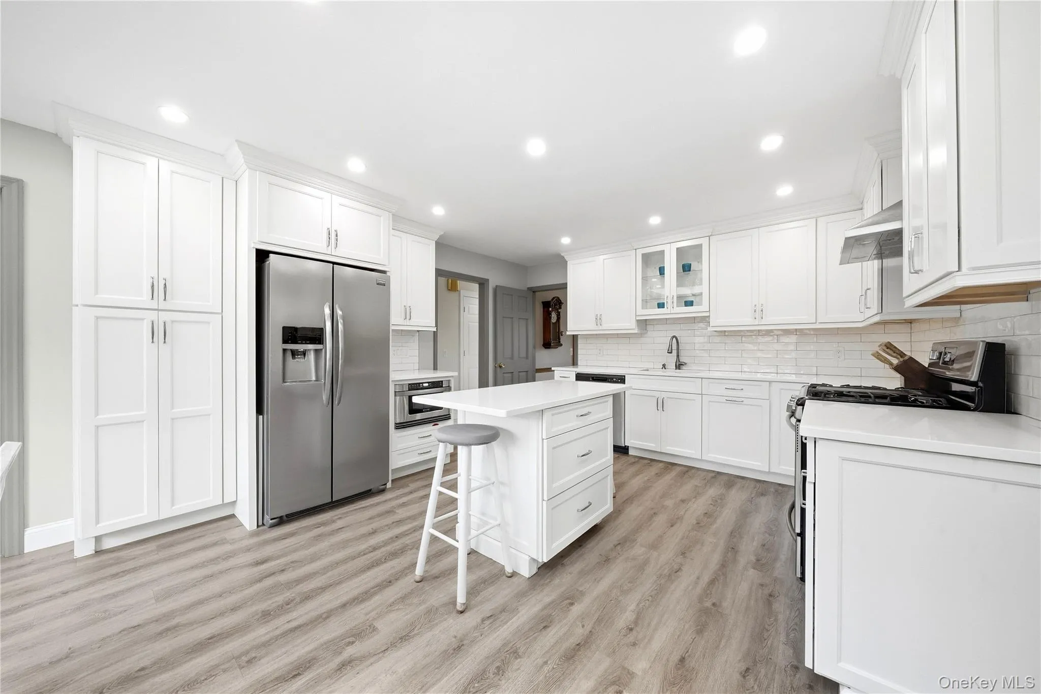 15 Saltmeadow Lane, Islip, NY, 4 Bedrooms Bedrooms, 14 Rooms Rooms,3 BathroomsBathrooms,Residential,For Rent,Saltmeadow,0,1053405 15 Saltmeadow Lane, Islip, NY, 4 Bedrooms Bedrooms, 14 Rooms Rooms,3 BathroomsBathrooms,Residential,For Rent,Saltmeadow,0,1053405