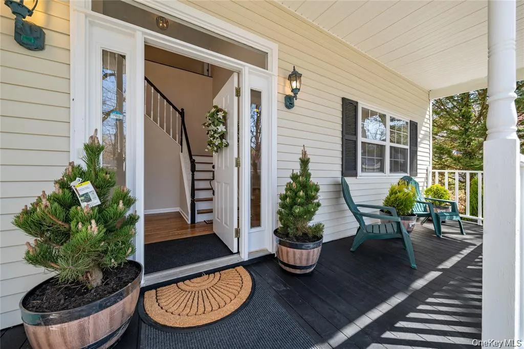 33 Potter Ln, Huntington, NY, 6 Bedrooms Bedrooms, 12 Rooms Rooms,2 BathroomsBathrooms,Residential,For Rent,Potter Ln,0,1053413 33 Potter Ln, Huntington, NY, 6 Bedrooms Bedrooms, 12 Rooms Rooms,2 BathroomsBathrooms,Residential,For Rent,Potter Ln,0,1053413
