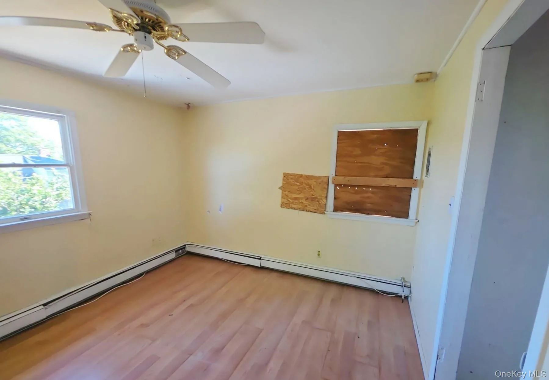 22 Tarry Lane, Hempstead, NY, 6 Bedrooms Bedrooms, 9 Rooms Rooms,2 BathroomsBathrooms,Residential,For Rent,Tarry,0,1053414 22 Tarry Lane, Hempstead, NY, 6 Bedrooms Bedrooms, 9 Rooms Rooms,2 BathroomsBathrooms,Residential,For Rent,Tarry,0,1053414