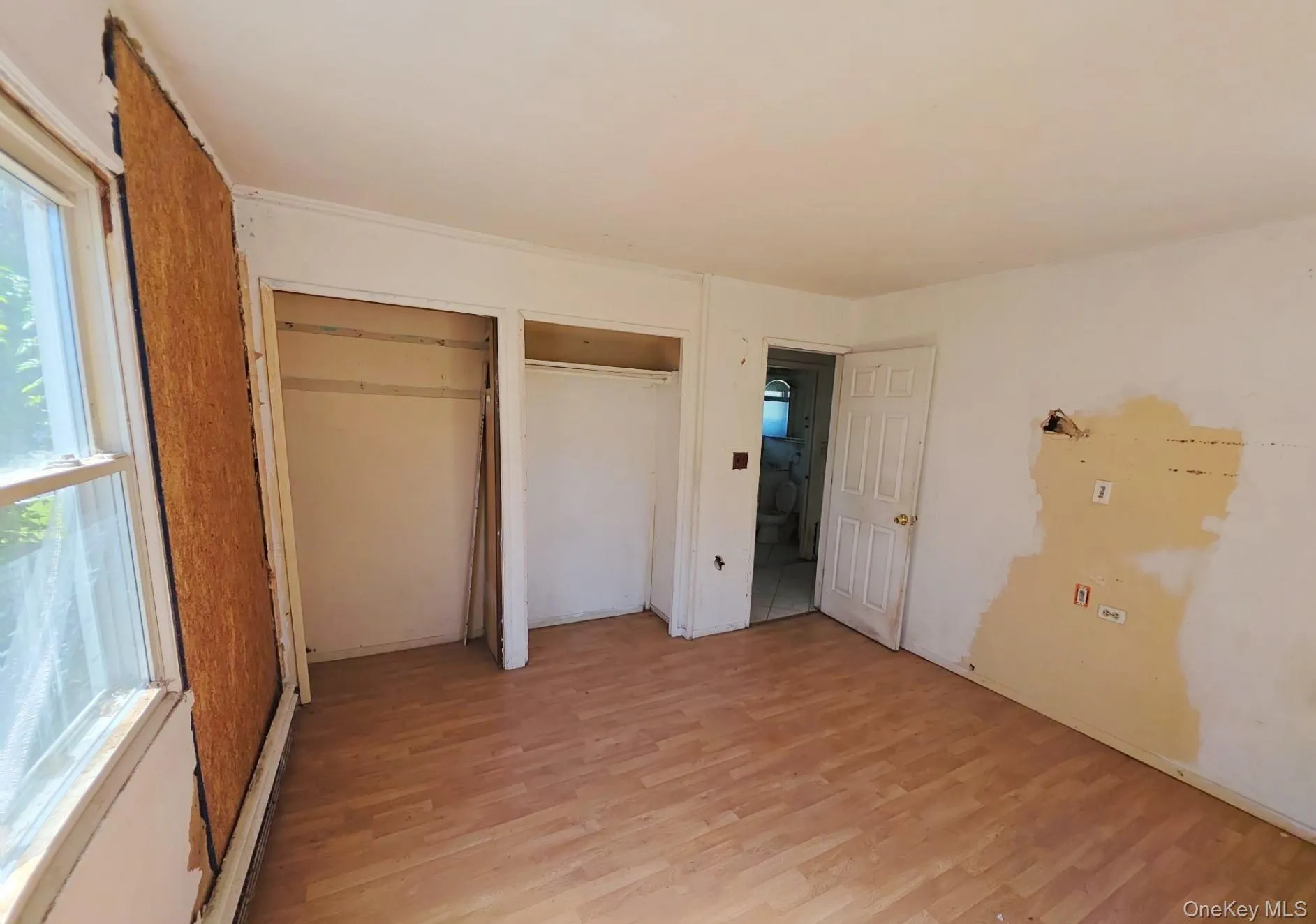 22 Tarry Lane, Hempstead, NY, 6 Bedrooms Bedrooms, 9 Rooms Rooms,2 BathroomsBathrooms,Residential,For Rent,Tarry,0,1053414 22 Tarry Lane, Hempstead, NY, 6 Bedrooms Bedrooms, 9 Rooms Rooms,2 BathroomsBathrooms,Residential,For Rent,Tarry,0,1053414