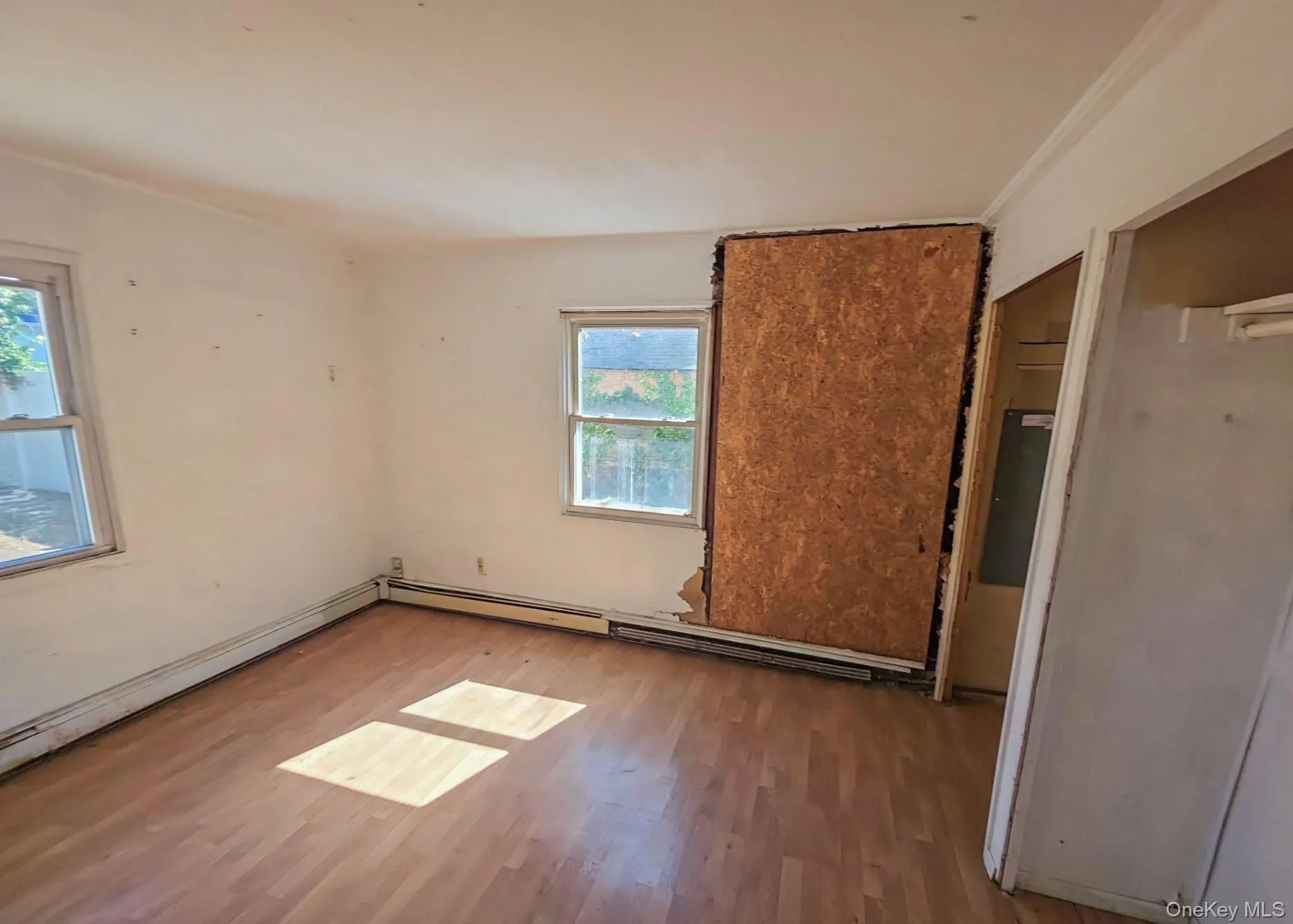 22 Tarry Lane, Hempstead, NY, 6 Bedrooms Bedrooms, 9 Rooms Rooms,2 BathroomsBathrooms,Residential,For Rent,Tarry,0,1053414 22 Tarry Lane, Hempstead, NY, 6 Bedrooms Bedrooms, 9 Rooms Rooms,2 BathroomsBathrooms,Residential,For Rent,Tarry,0,1053414